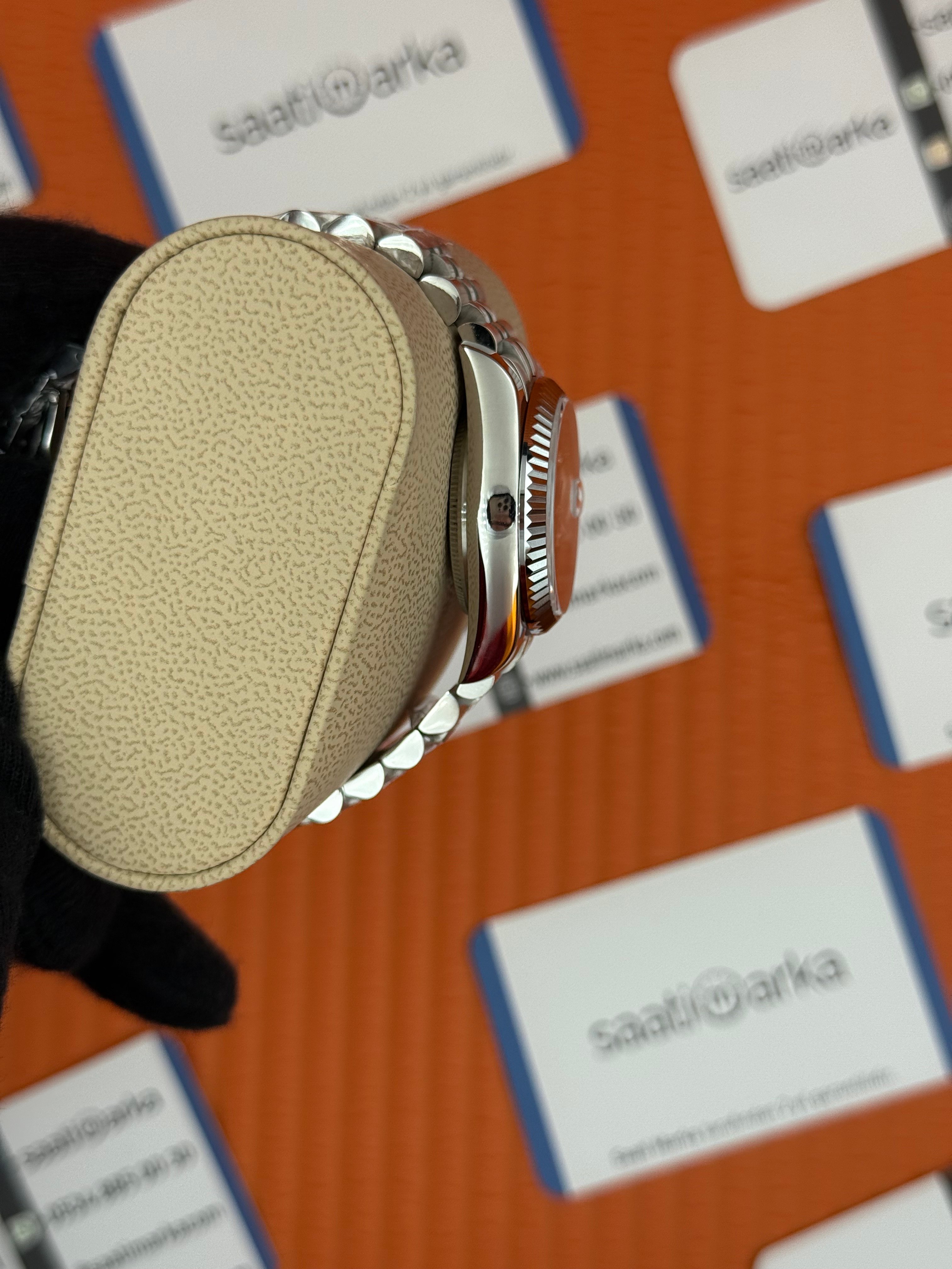 ROLEX datejust 31mm mavi baget taşlı kadran silver jubilee kordon