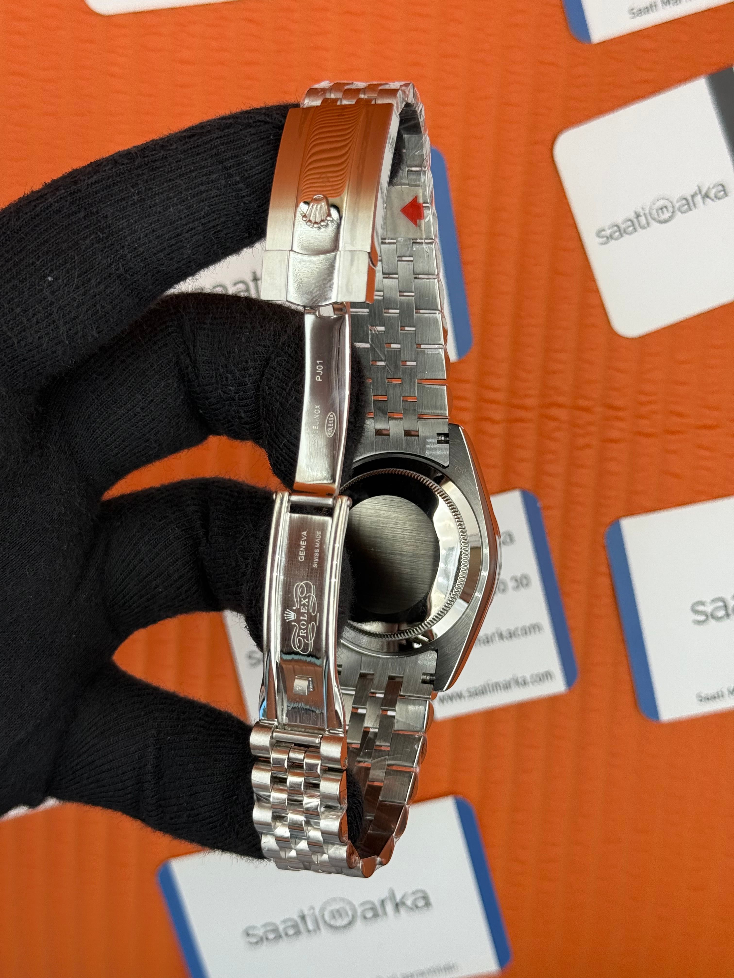 ROLEX Datejust blue dial silver jubilee kordon