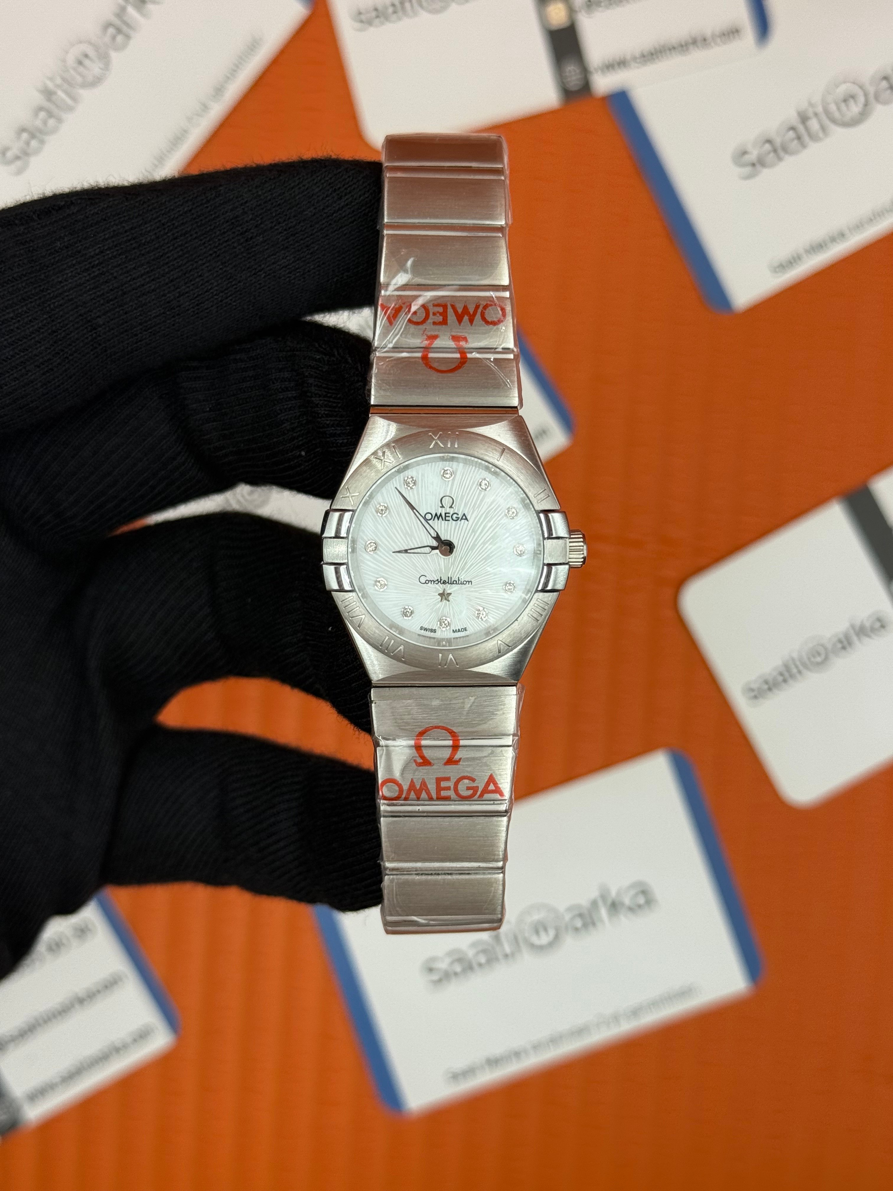 OMEGA constellation beyaz kadran silver kasa kordon kadın kol saati