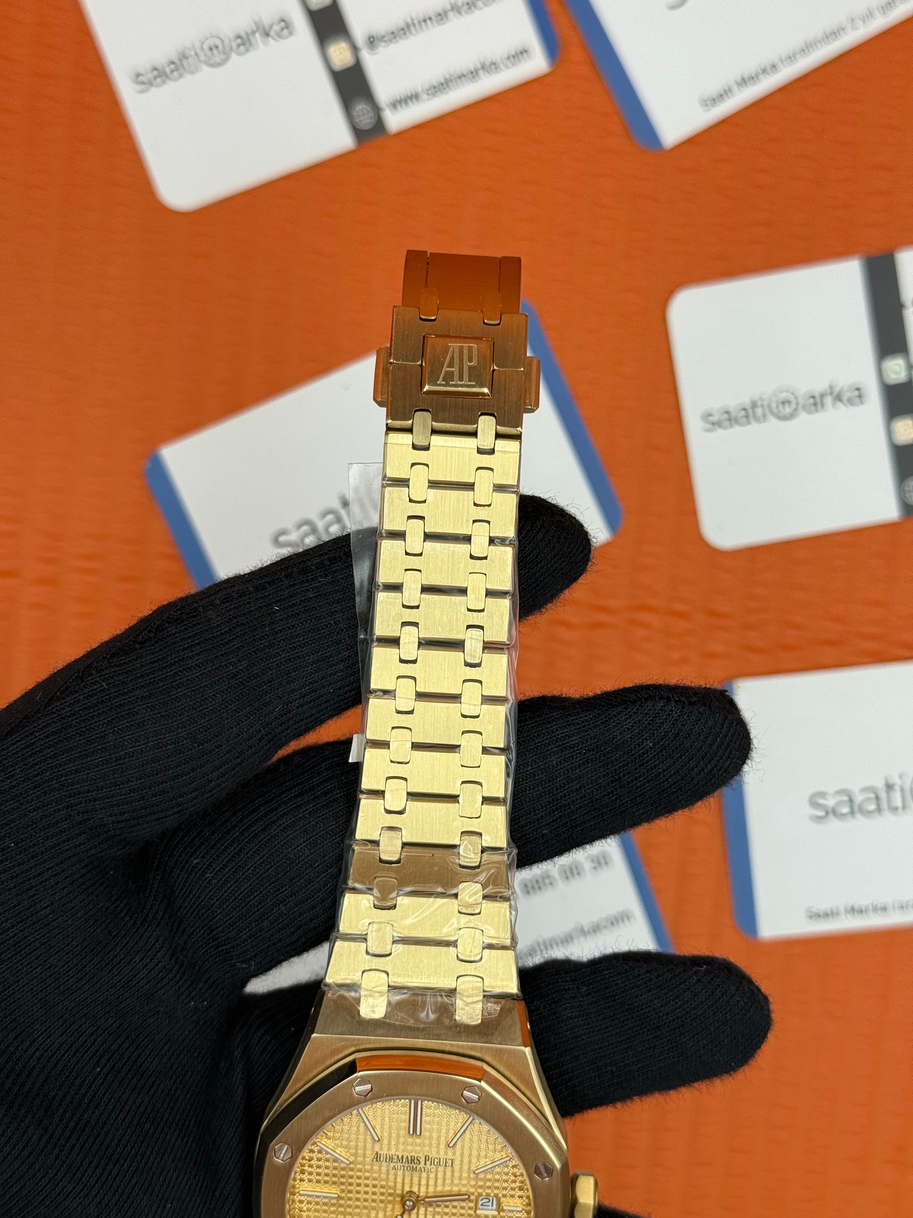 AUDEMARS PİGUET GOLD KADRAN GOLD KASA KORDON AUTOMATİK MEKANİZMA 