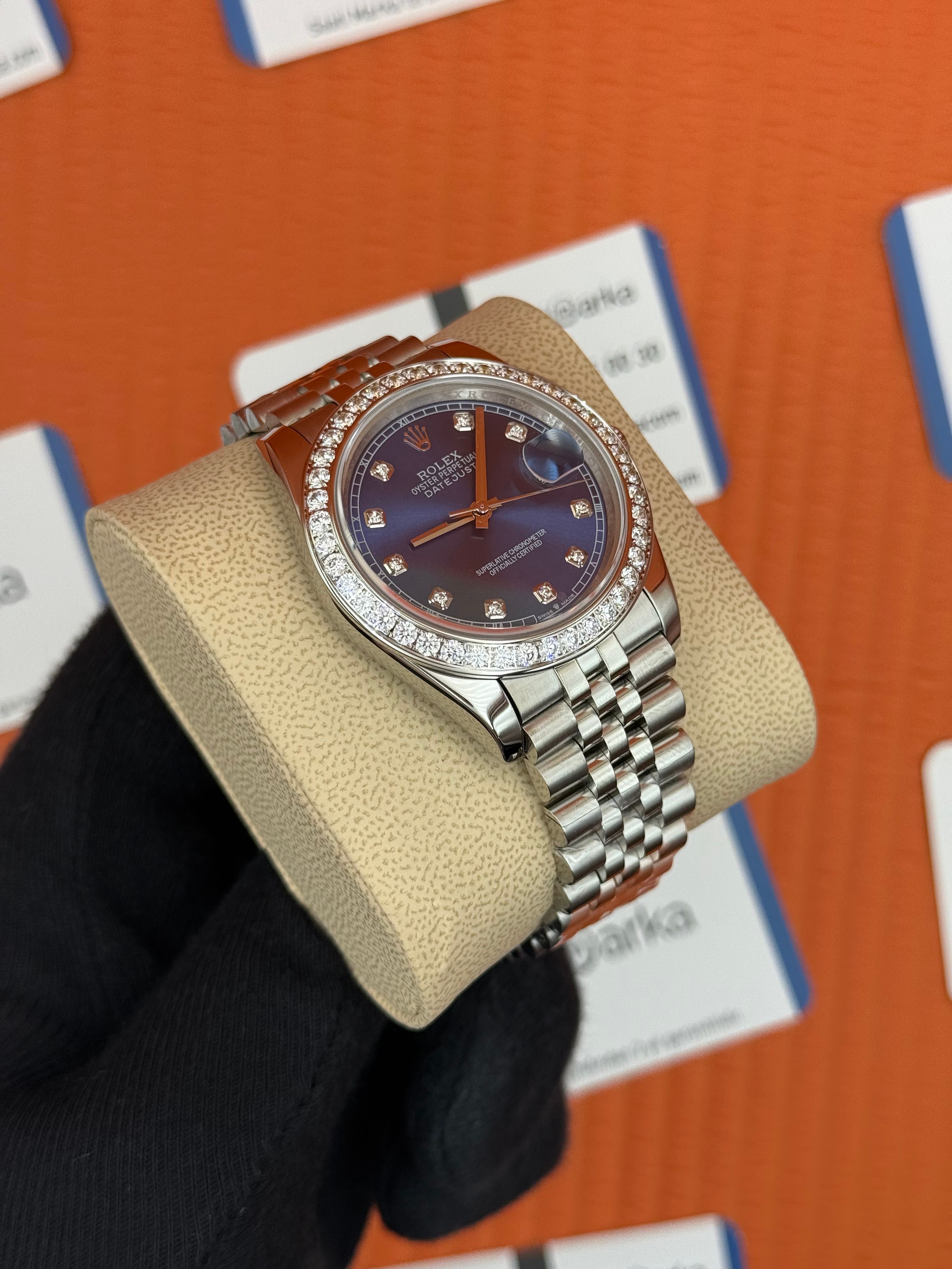 ROLEX  Datejust taşlı bezel baget taşlı blue dial silver jublee kordon