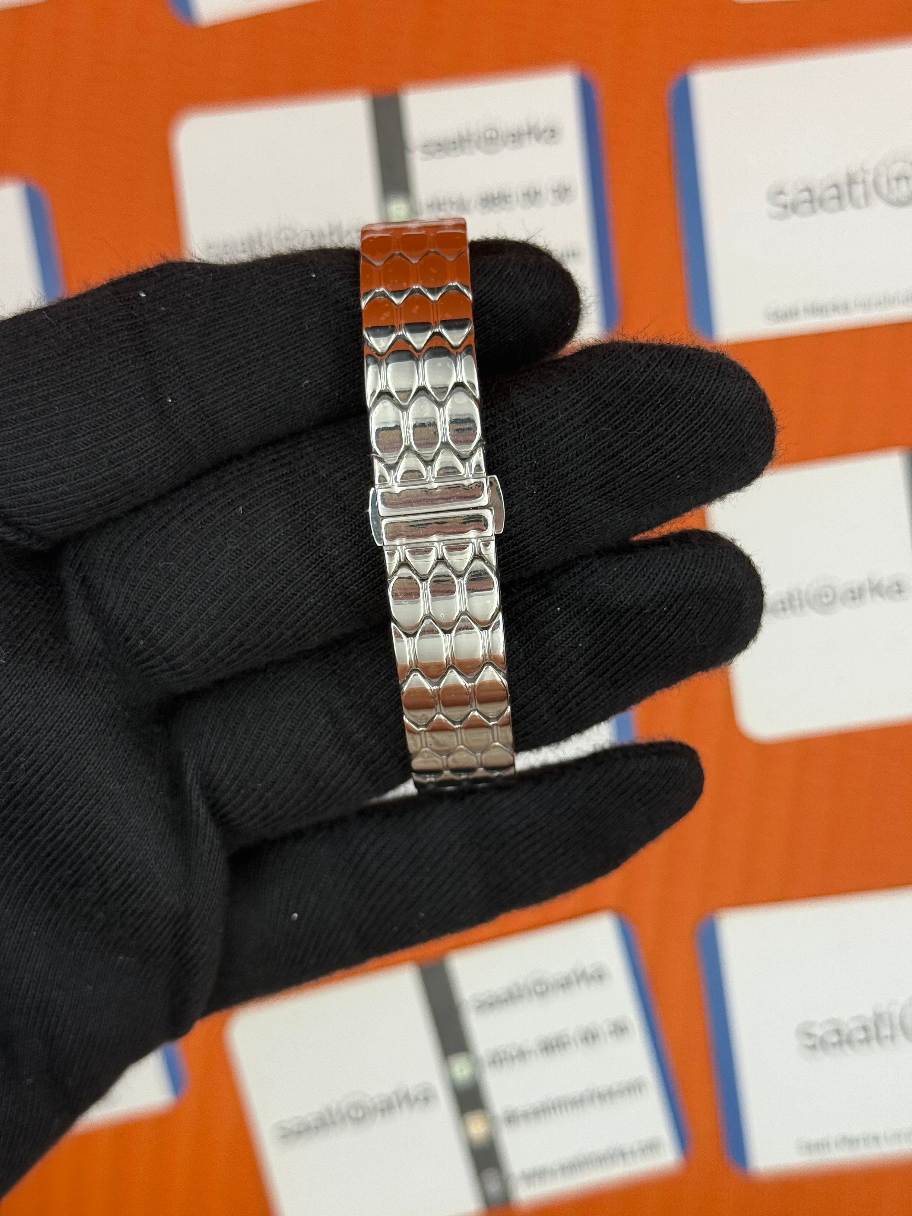 BVLGARİ serpenti seduttori beyaz kadran silver kasa kordon kadın kol saati