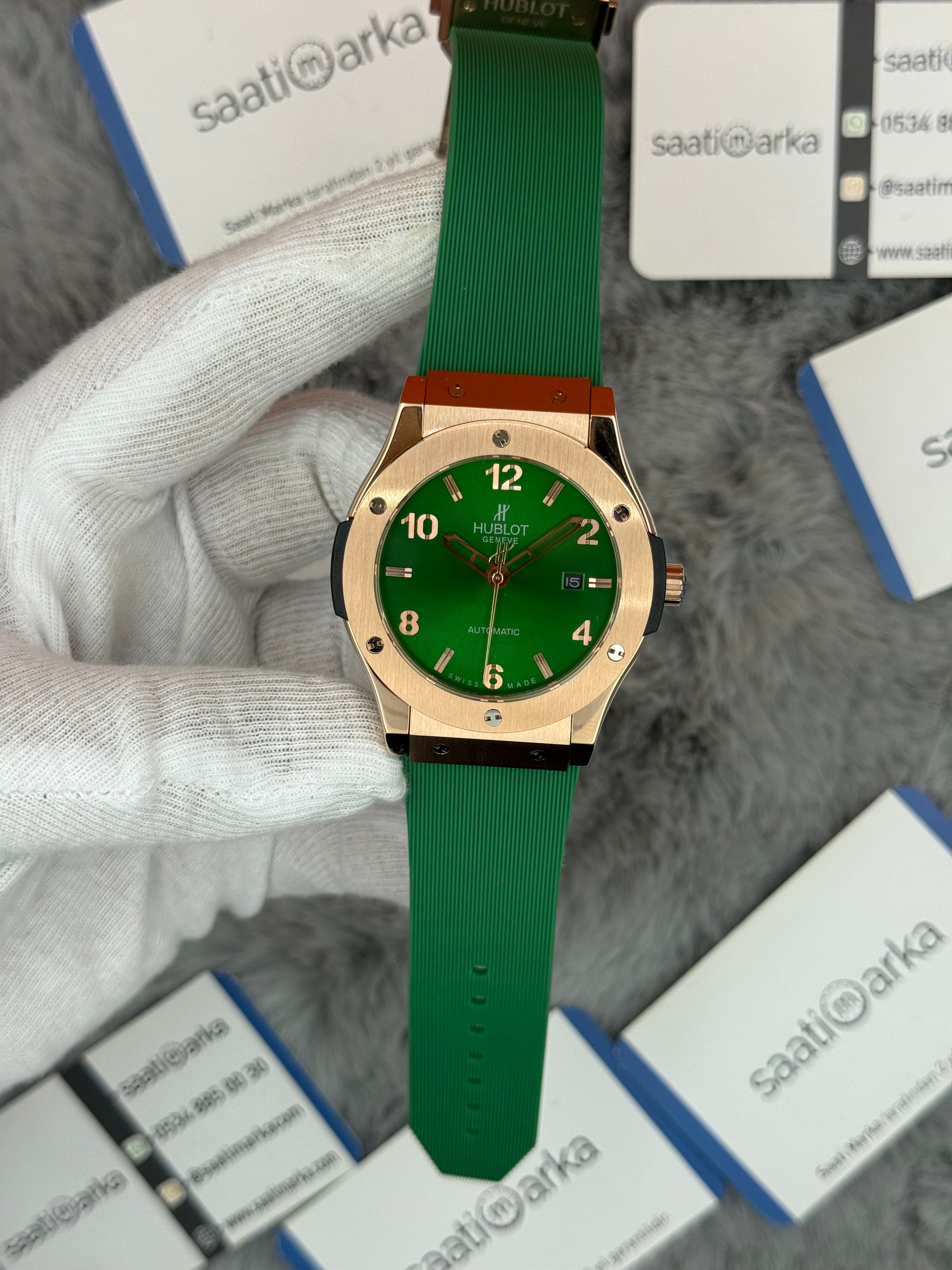 HUBLOT vendome 41mm rose kasa yeşil kadran yeşil kauçuk kordon erkek kol saati