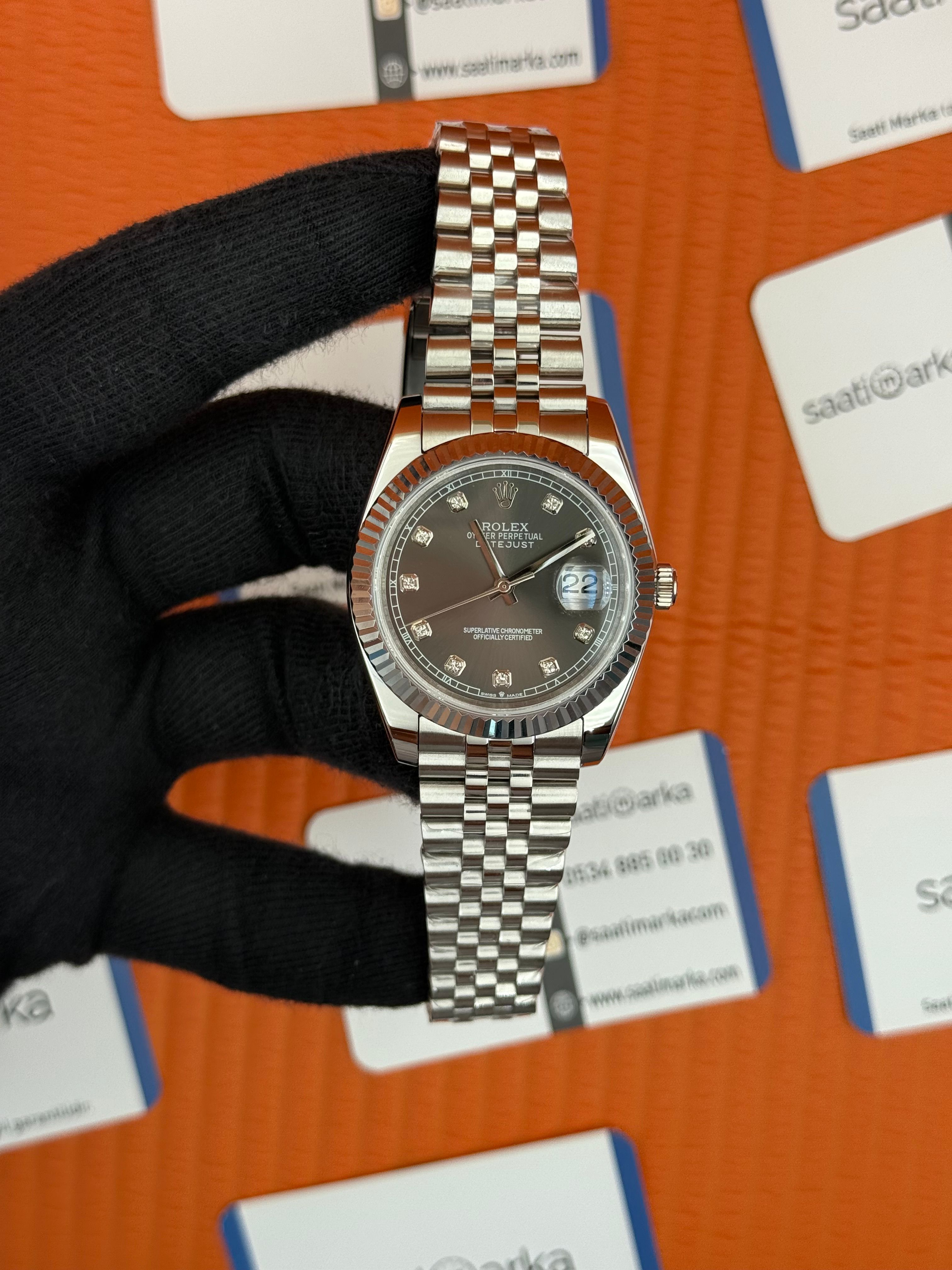 ROLEX Datejust baget taşlı grey dial silver jubilee kordon