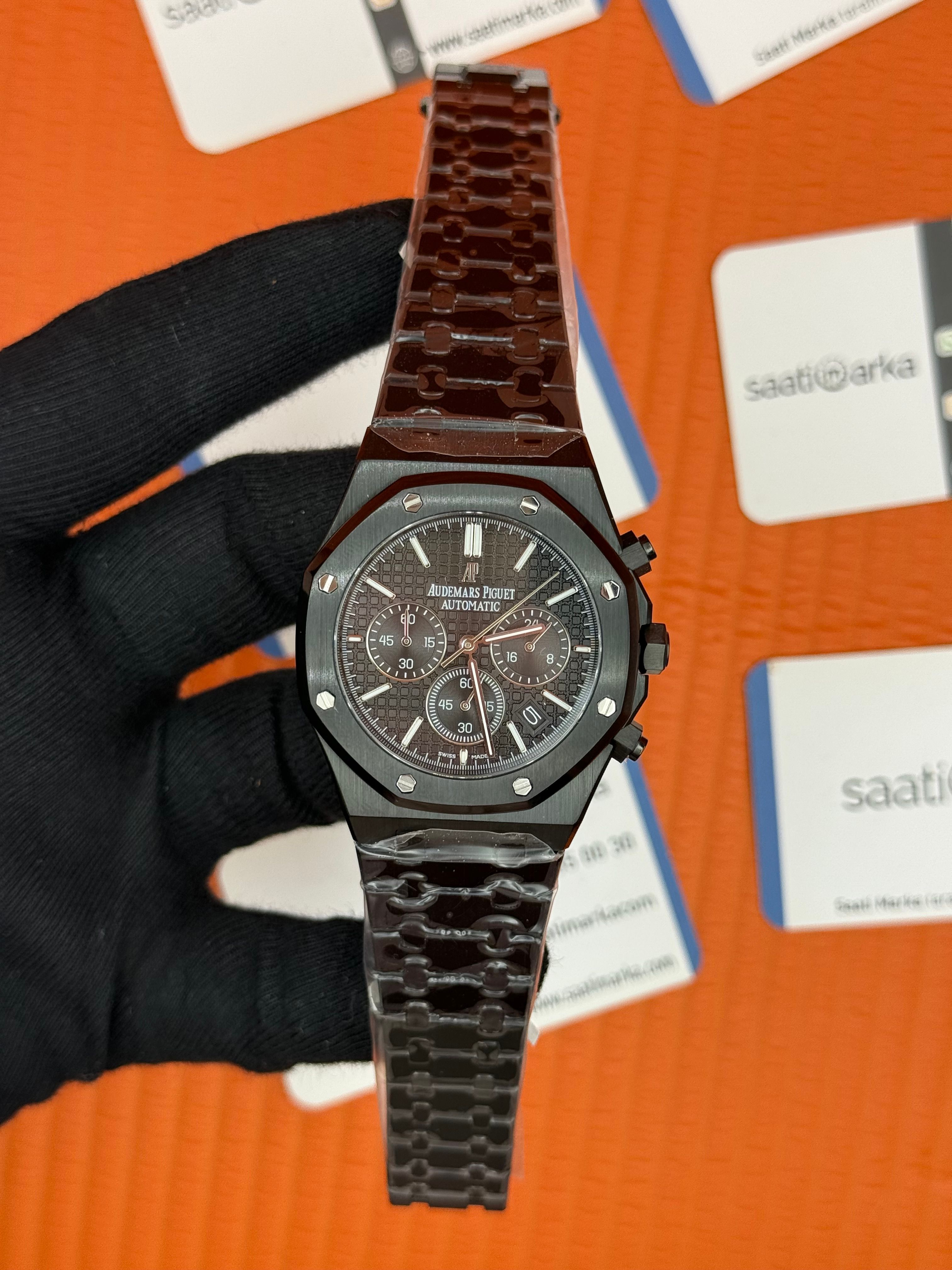 AUDEMARS PİGUET ROYAL OAK BLACK DİAL SİYAH KASA KORDON
