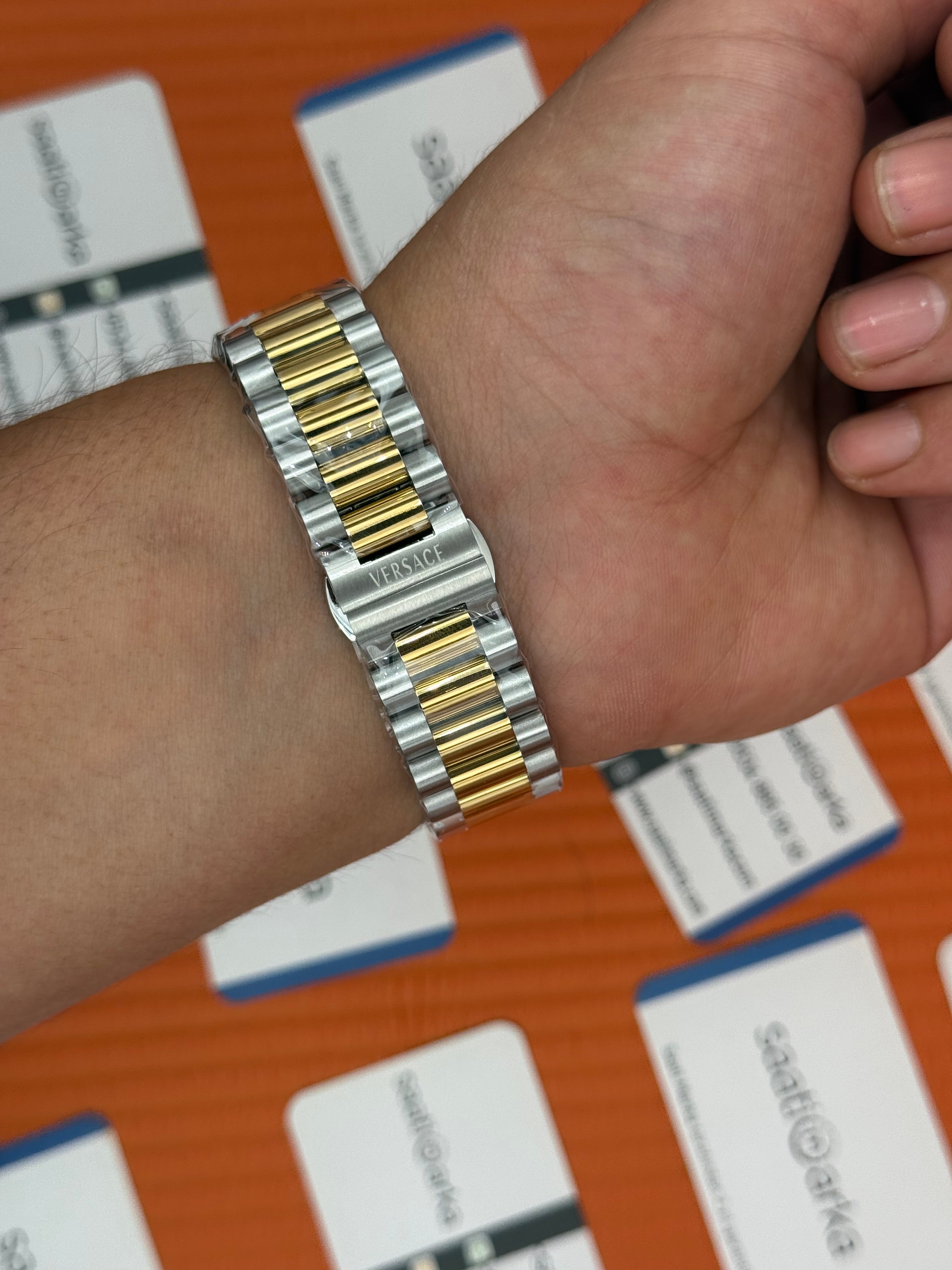 VERSACE 40mm gold kadran gold silver kasa kordon erkek kol saati