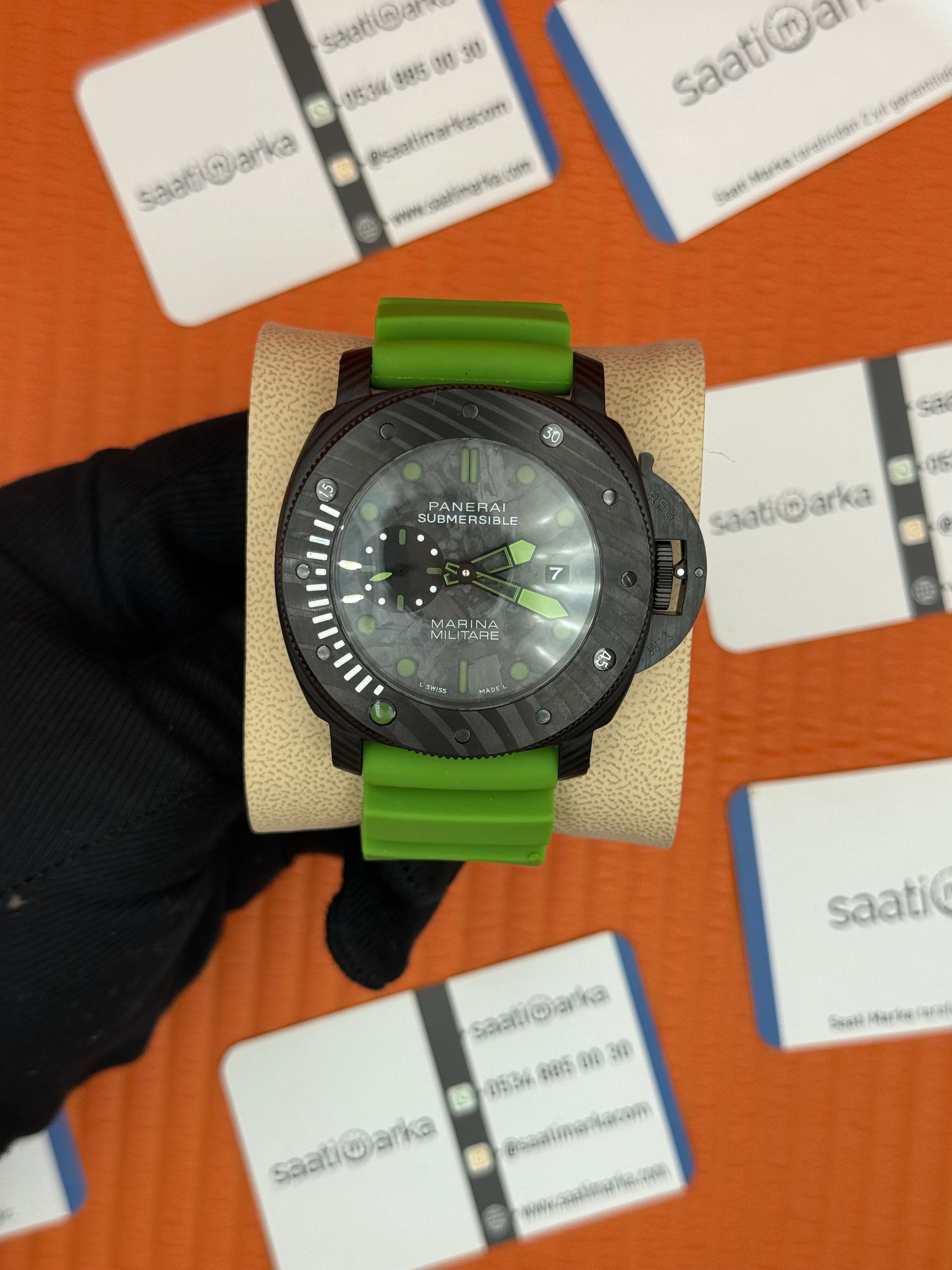 PANERAI submersible marina yeşil kordon siyah carbon kasa automatic makina