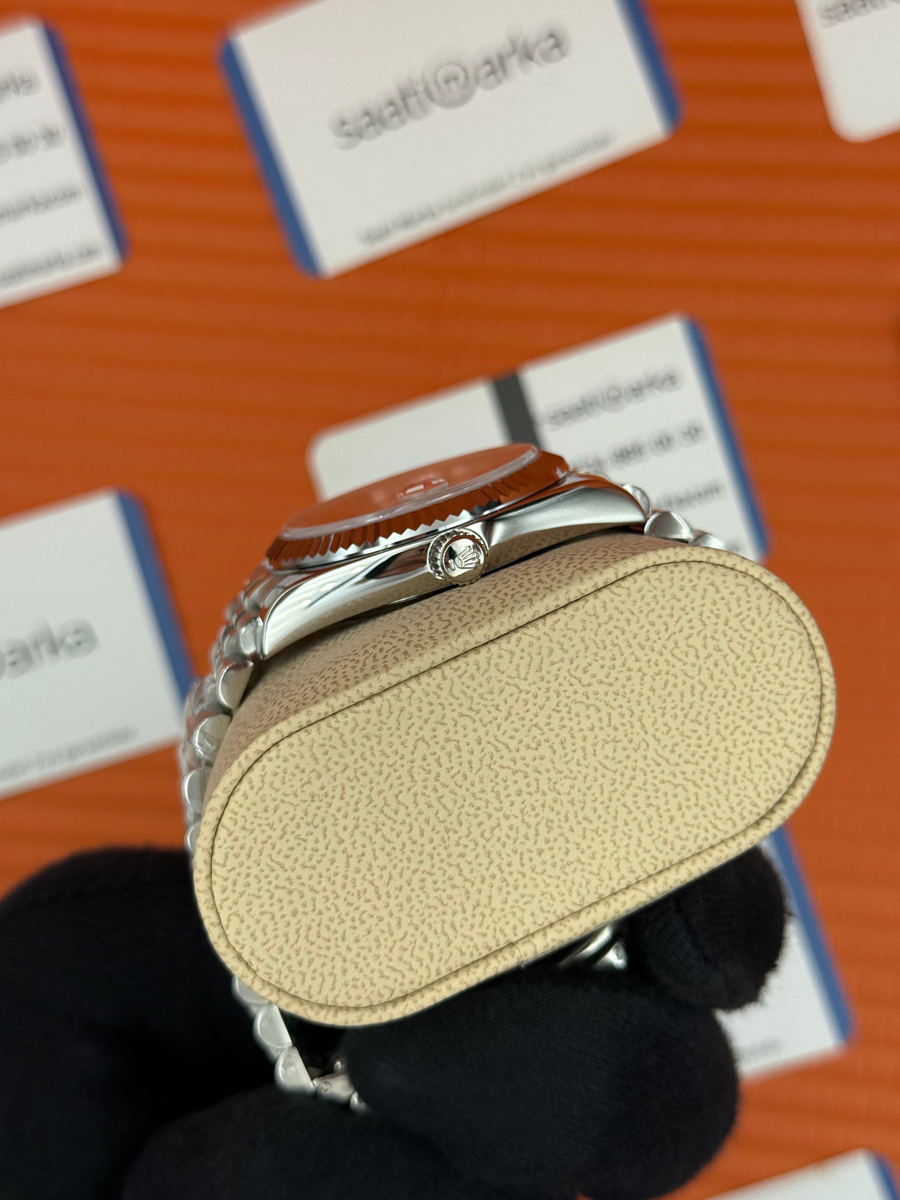 ROLEX Day Date roma rakamlı beyaz kadran silver jubilee kordon