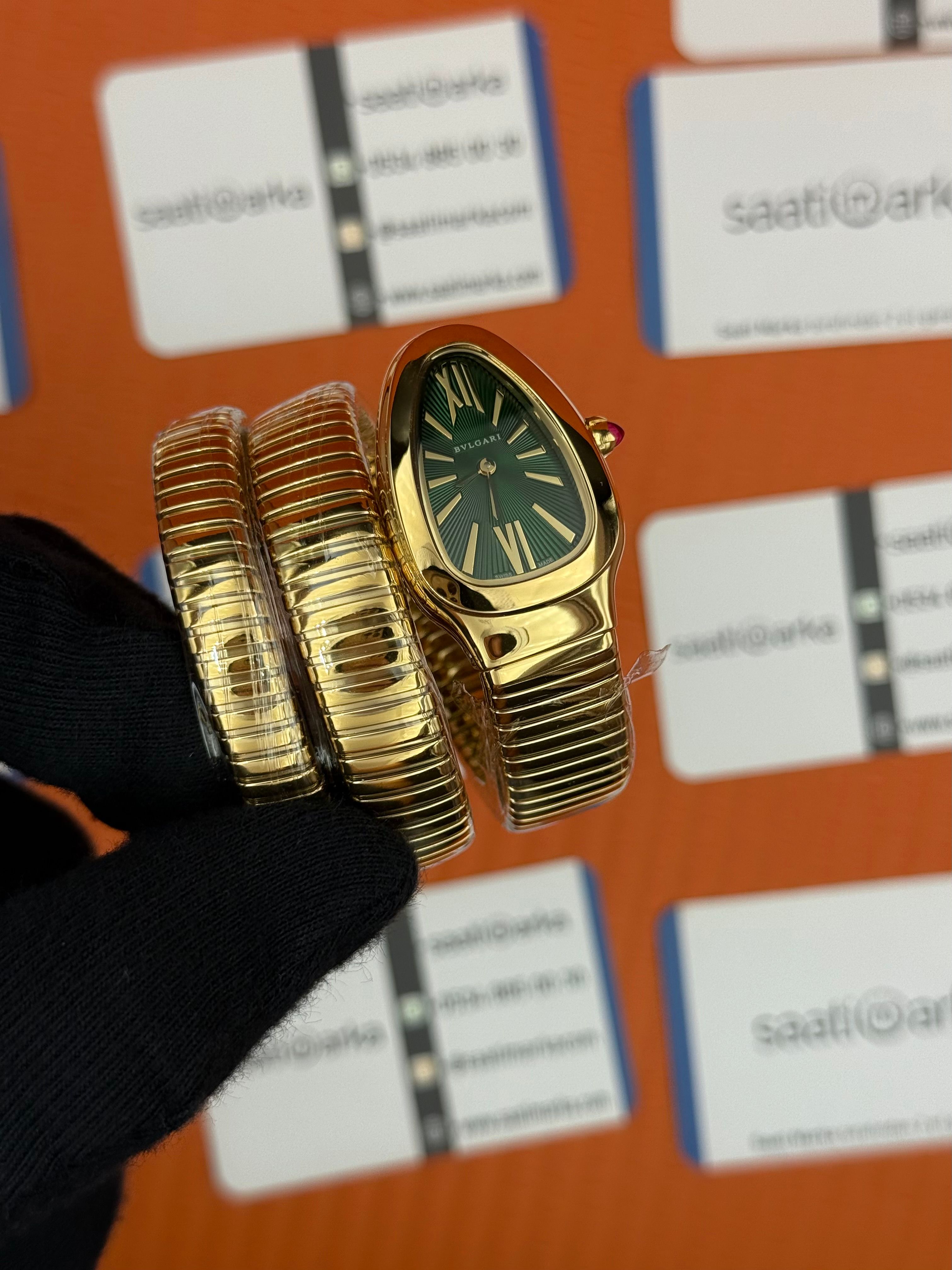 BVLGARİ serpenti çift sarma gold kordon yeşil kadran kadın kol saati