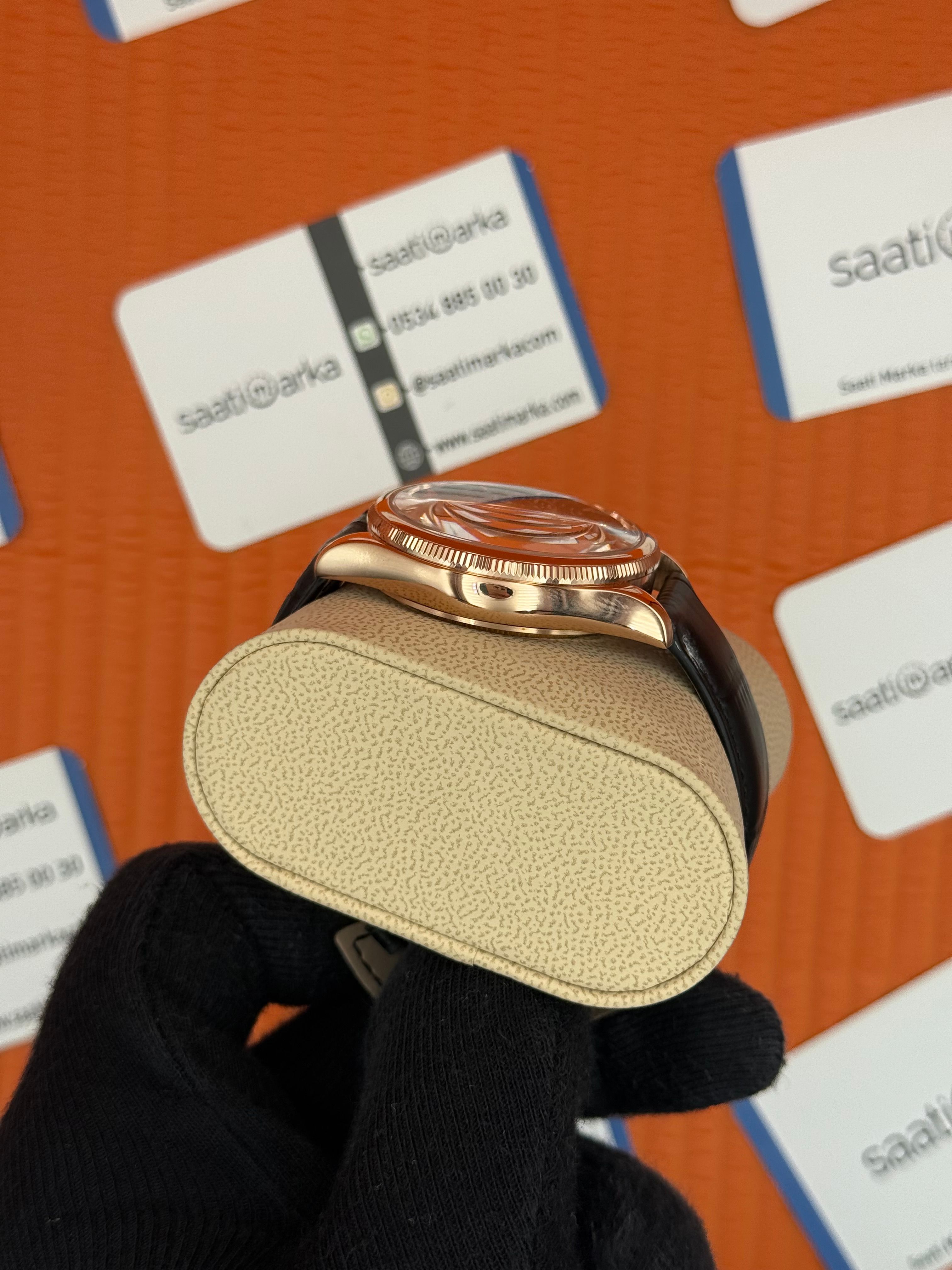 ROLEX Cellini rose kasa siyah kadran siyah deri kordon