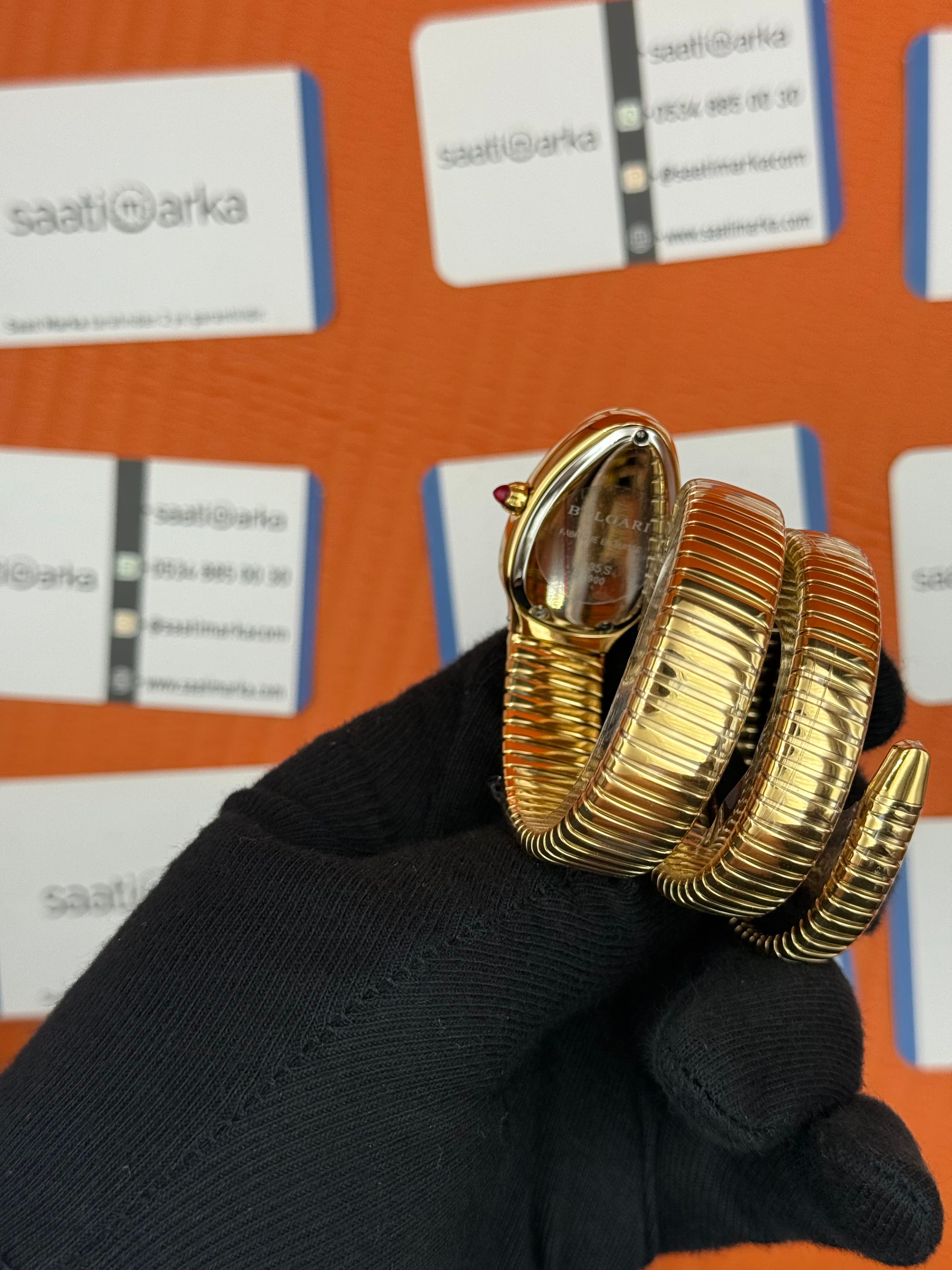 BVLGARİ serpenti çift sarma gold kordon taşlı bezel beyaz kadran kadın kol saati