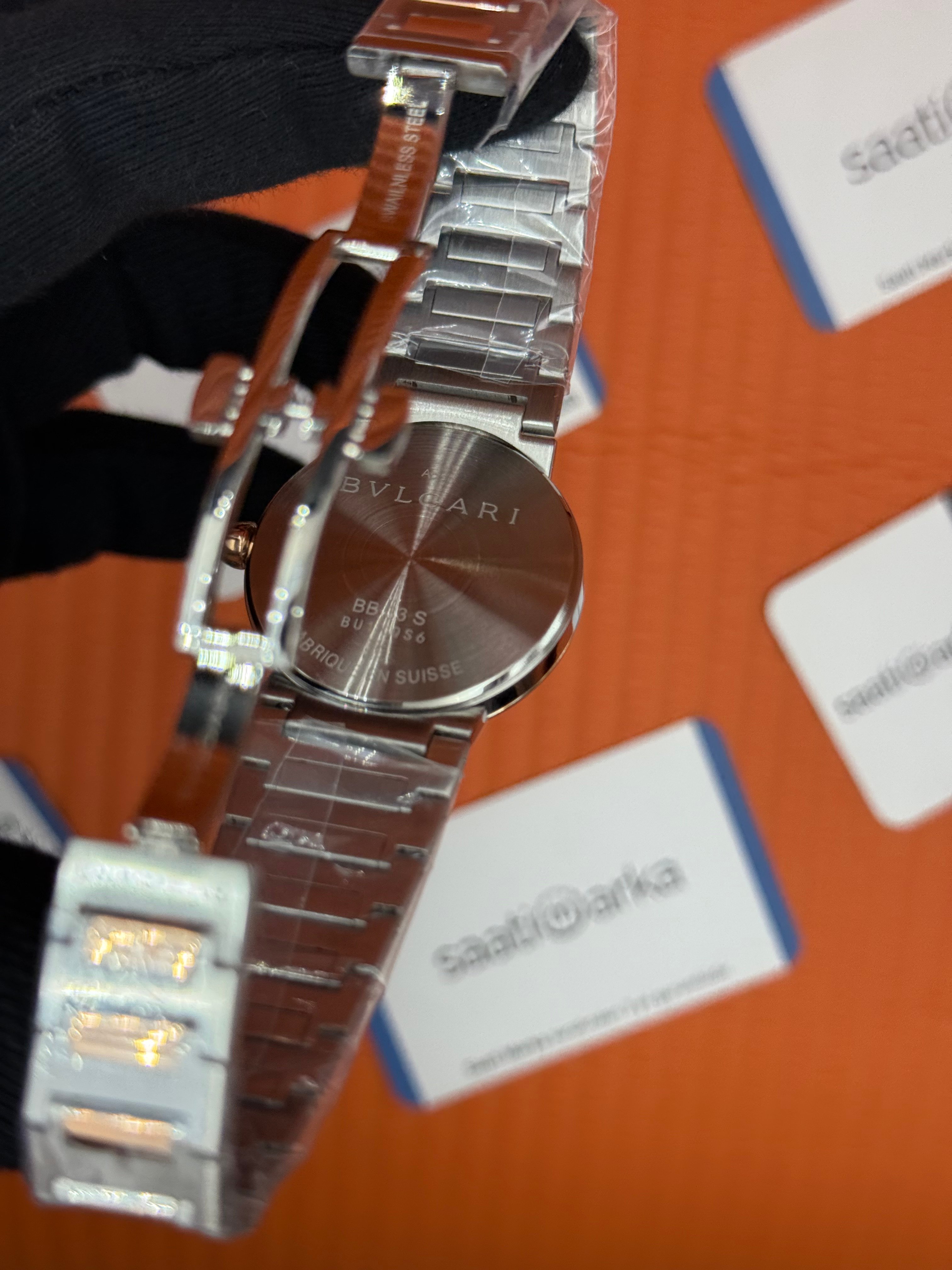 BVLGARI sedefli kadran rose bezel silver kasa kordon kadın kol saati
