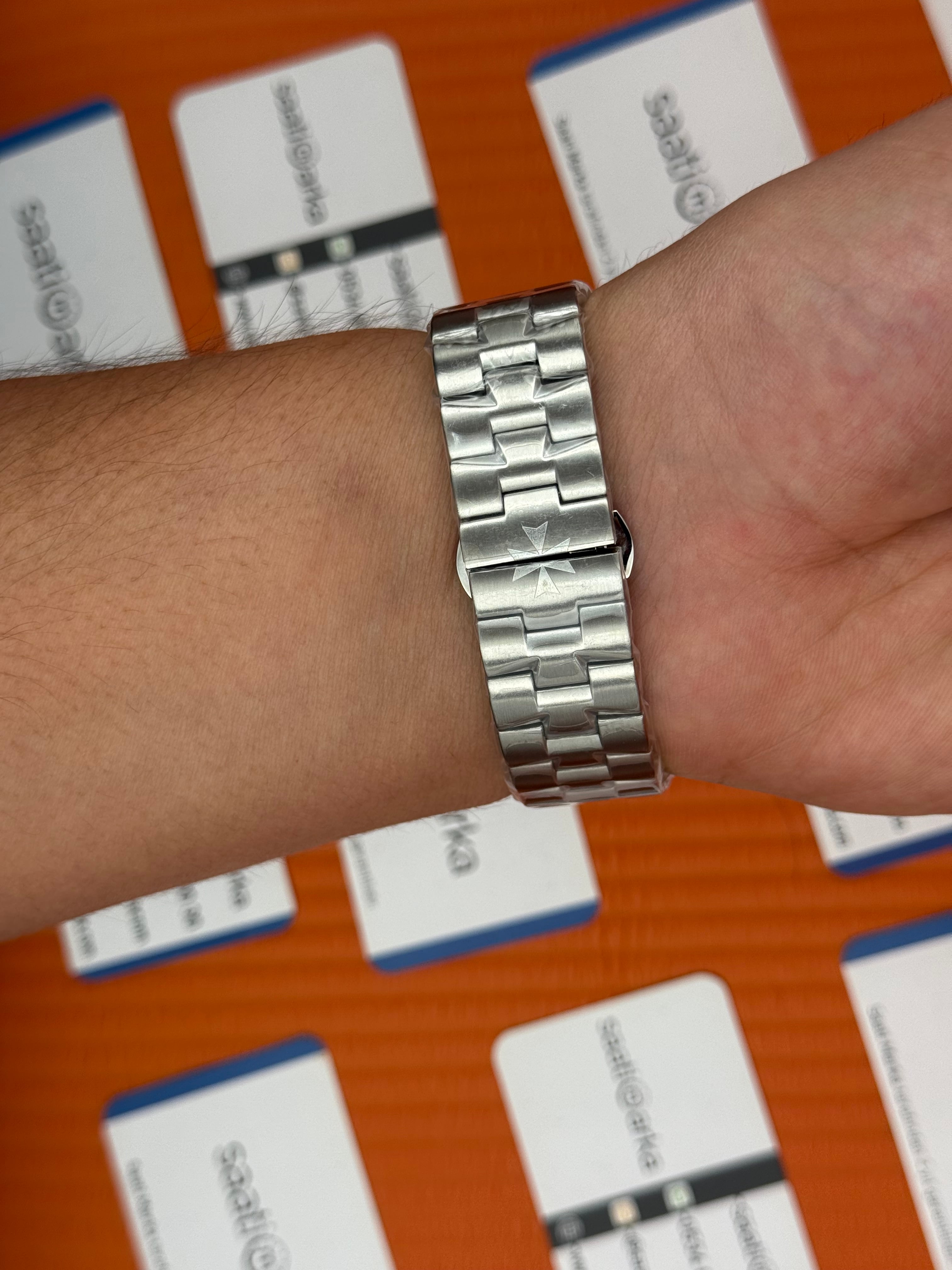 VACHERON CONSTANTIN overseas mavi kardan silver kasa kordon erkek kol saati