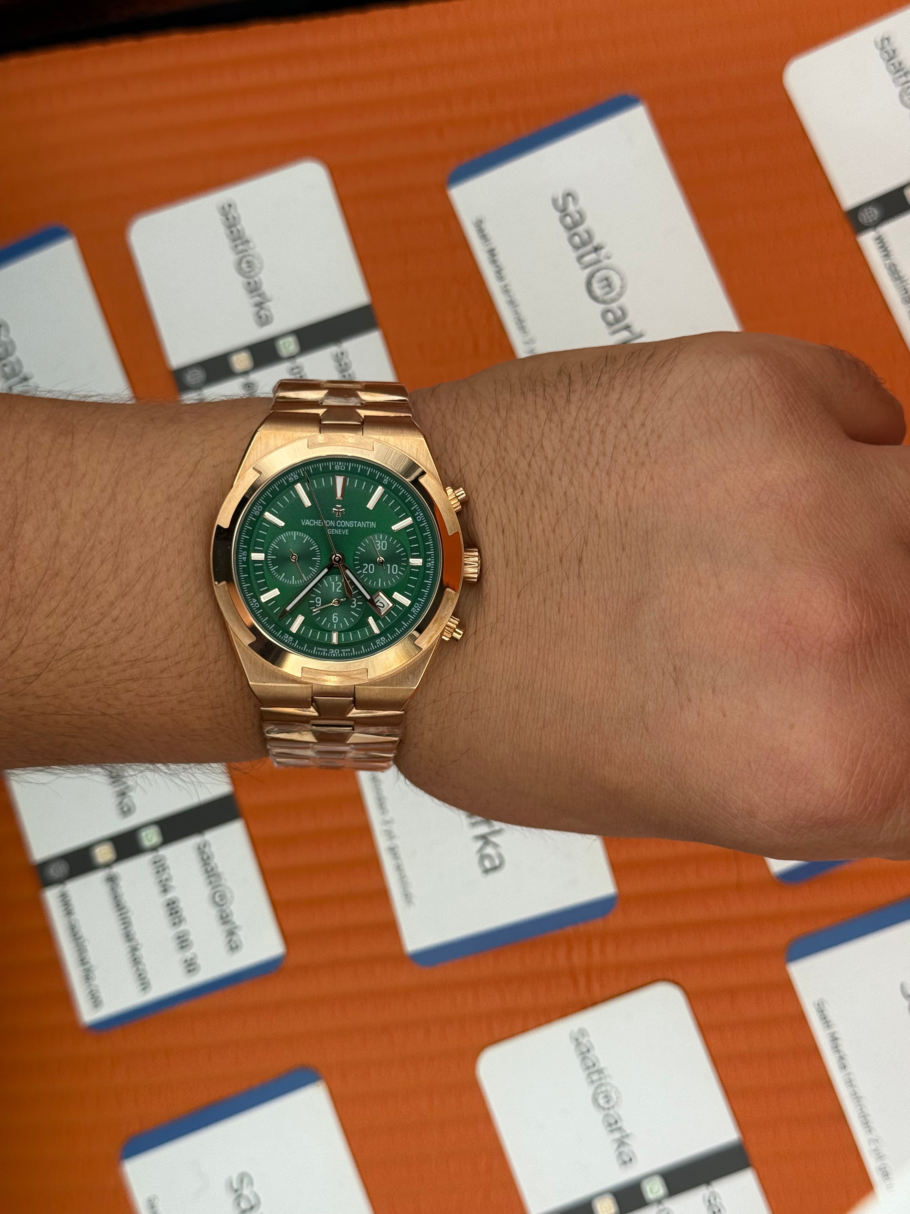 VACHERON CONSTANTIN overseas chronograph yeşil kadran rose kasa kordon erkek kol saati