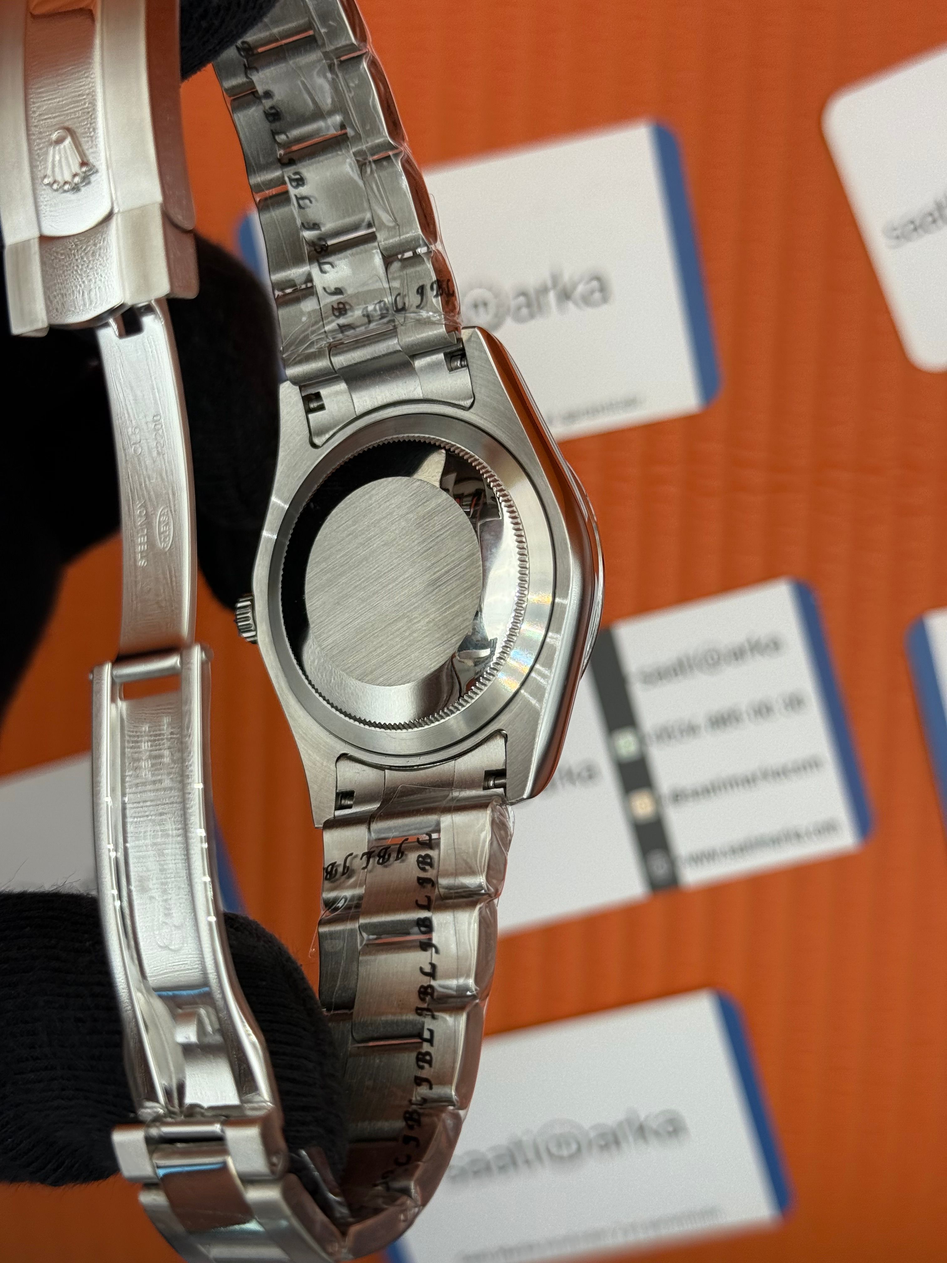 ROLEX Datejust cherry dial silver oyster kordon