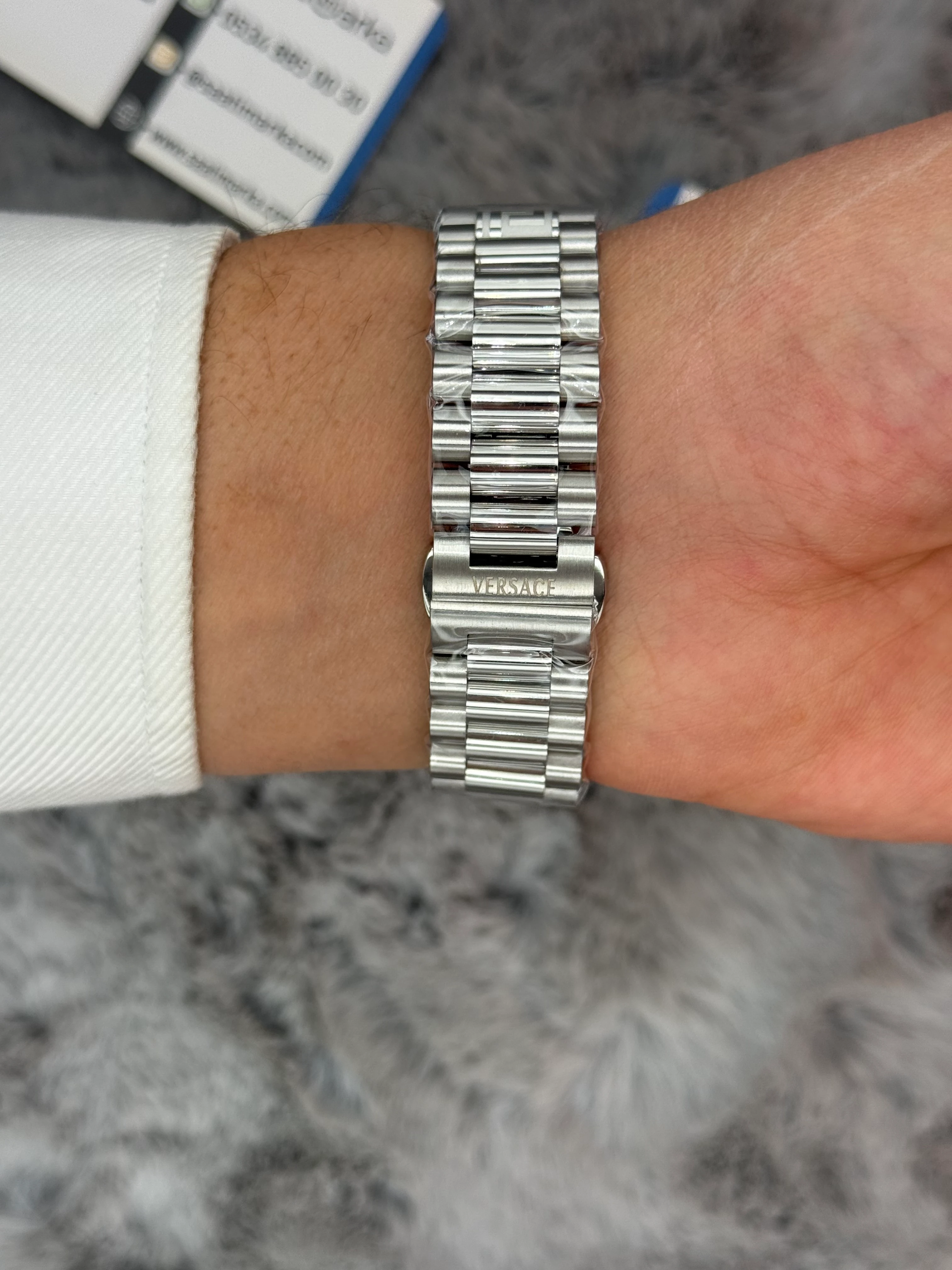 VERSACE 40MM YEŞİL KADRAN SİLVER KASA KORDON ERKEK KOL SAATİ