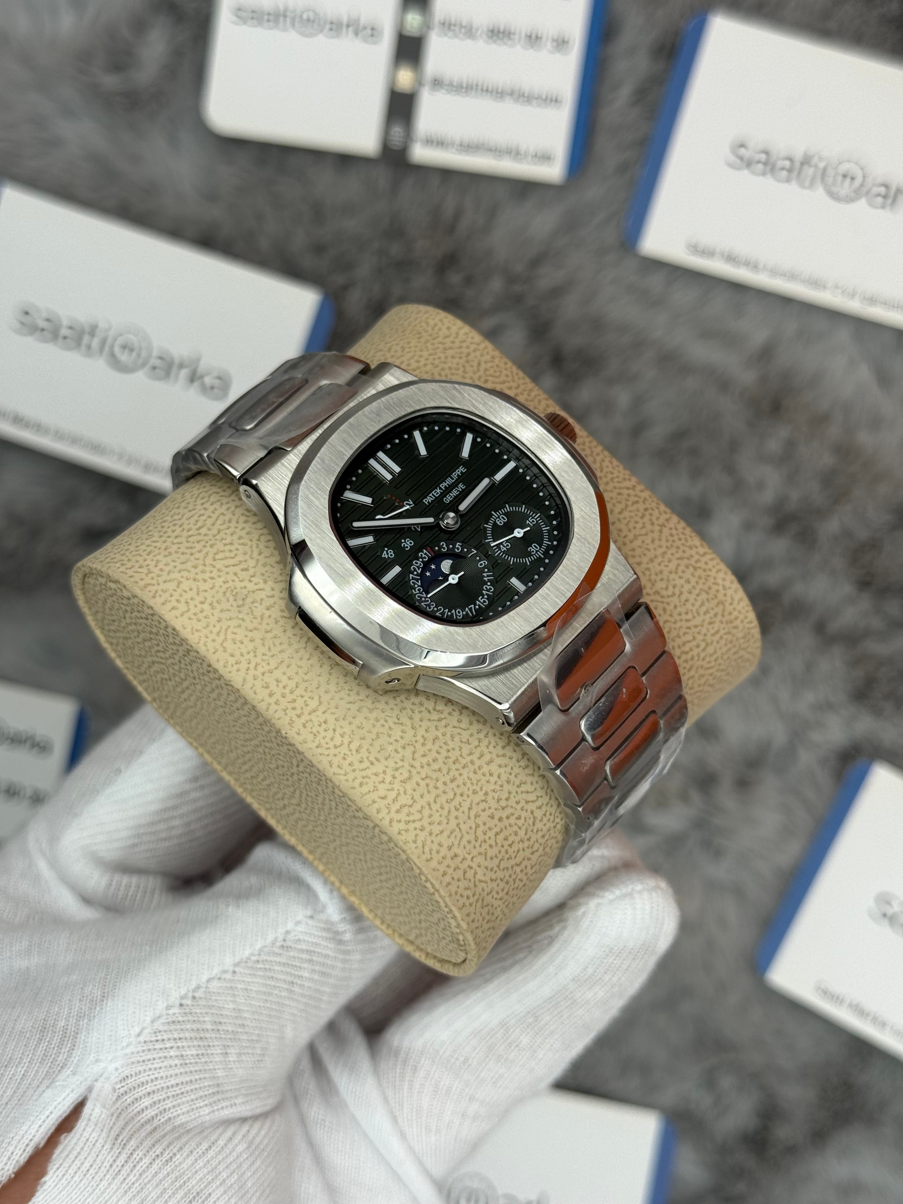 PATEK PHİLİPPE nautilus moontphase 5712 yeşil kadran silver kasa kordon 40mm erkek kol saati