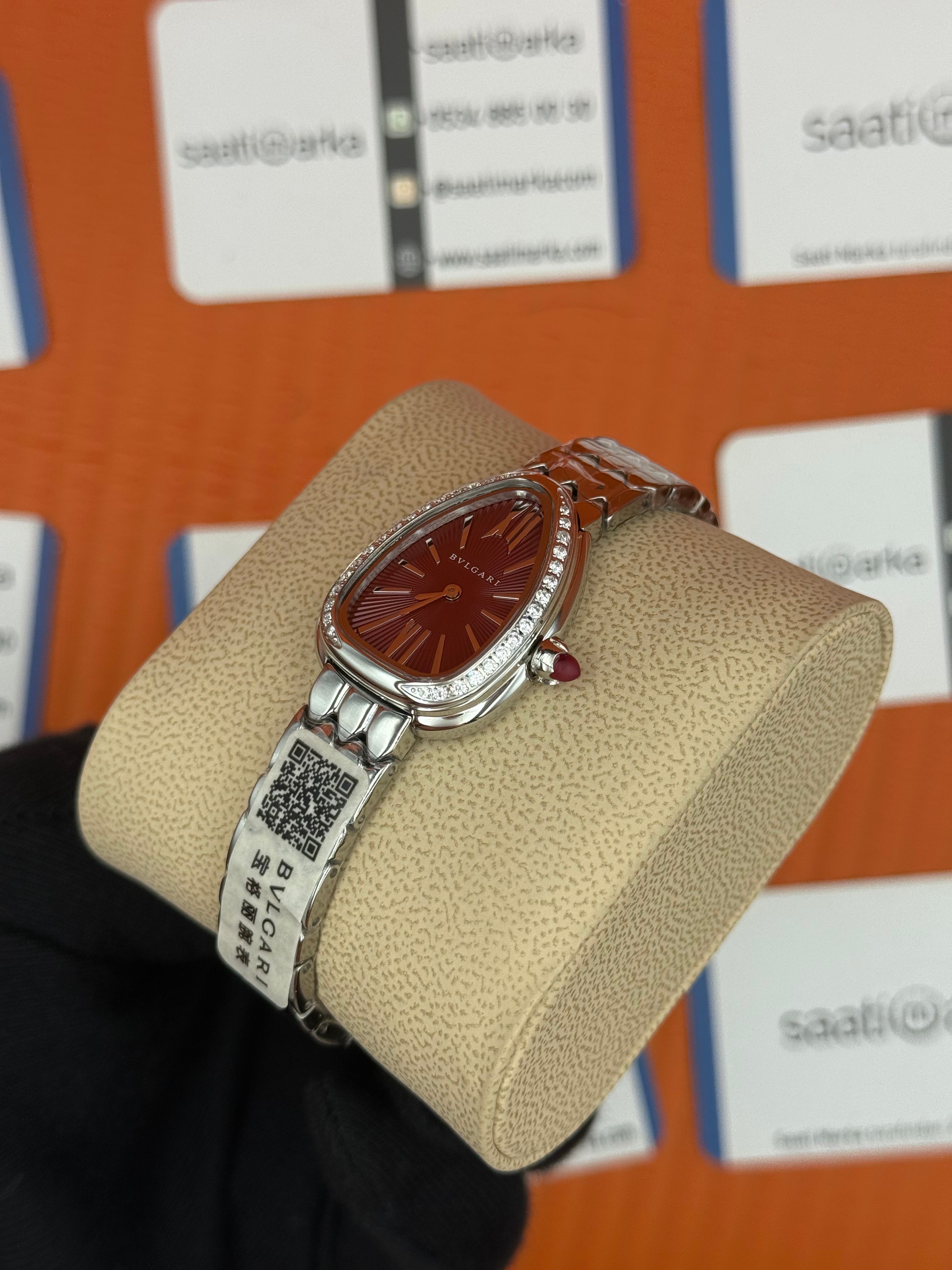 BVLGARİ serpenti seduttori taşlı bezel vişne kadran silver kasa kordon kadın kol saati