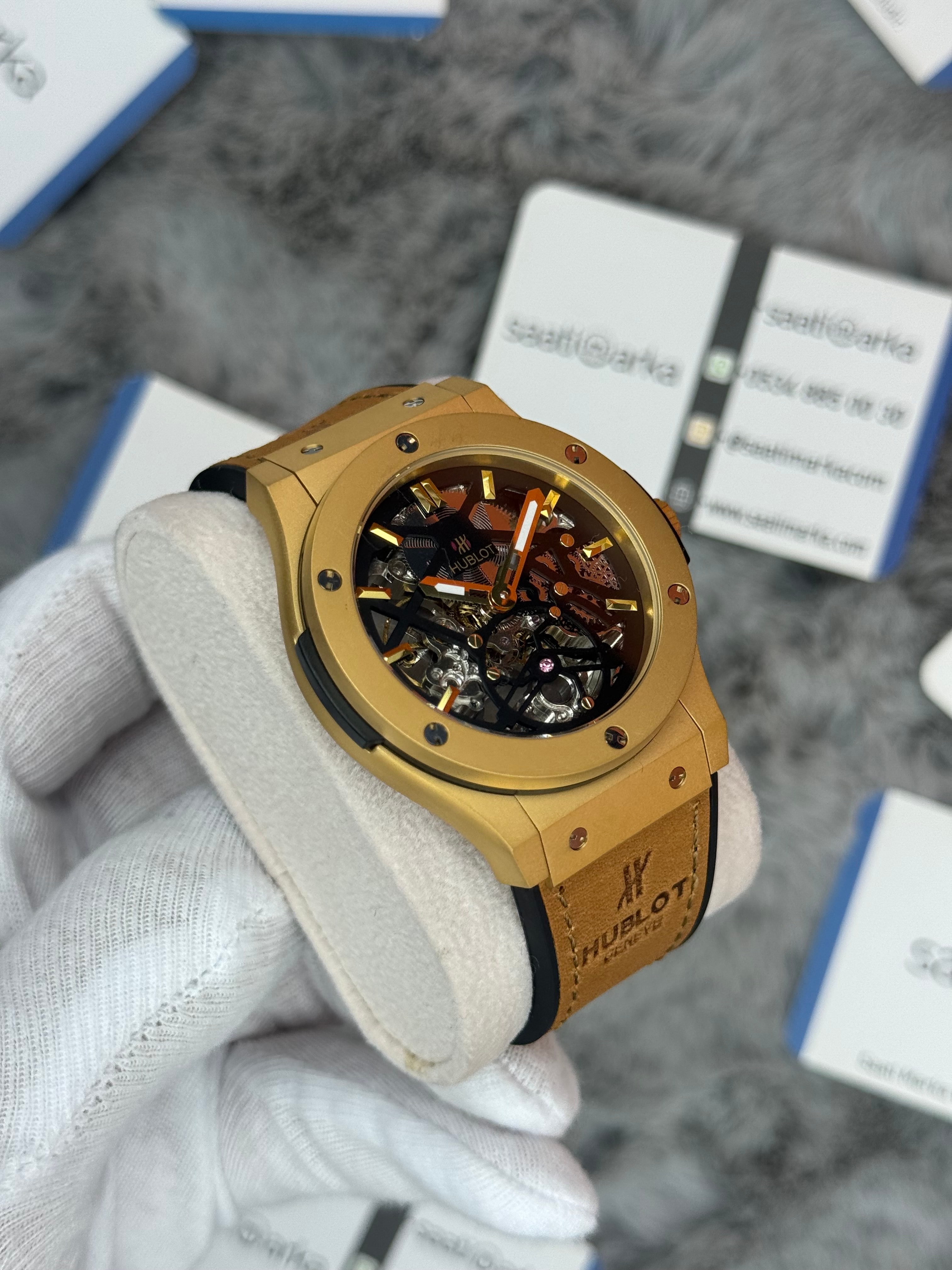 HUBLOT big bang tourbillon 41mm gold kasa kahverengi kordon erkek kol saati