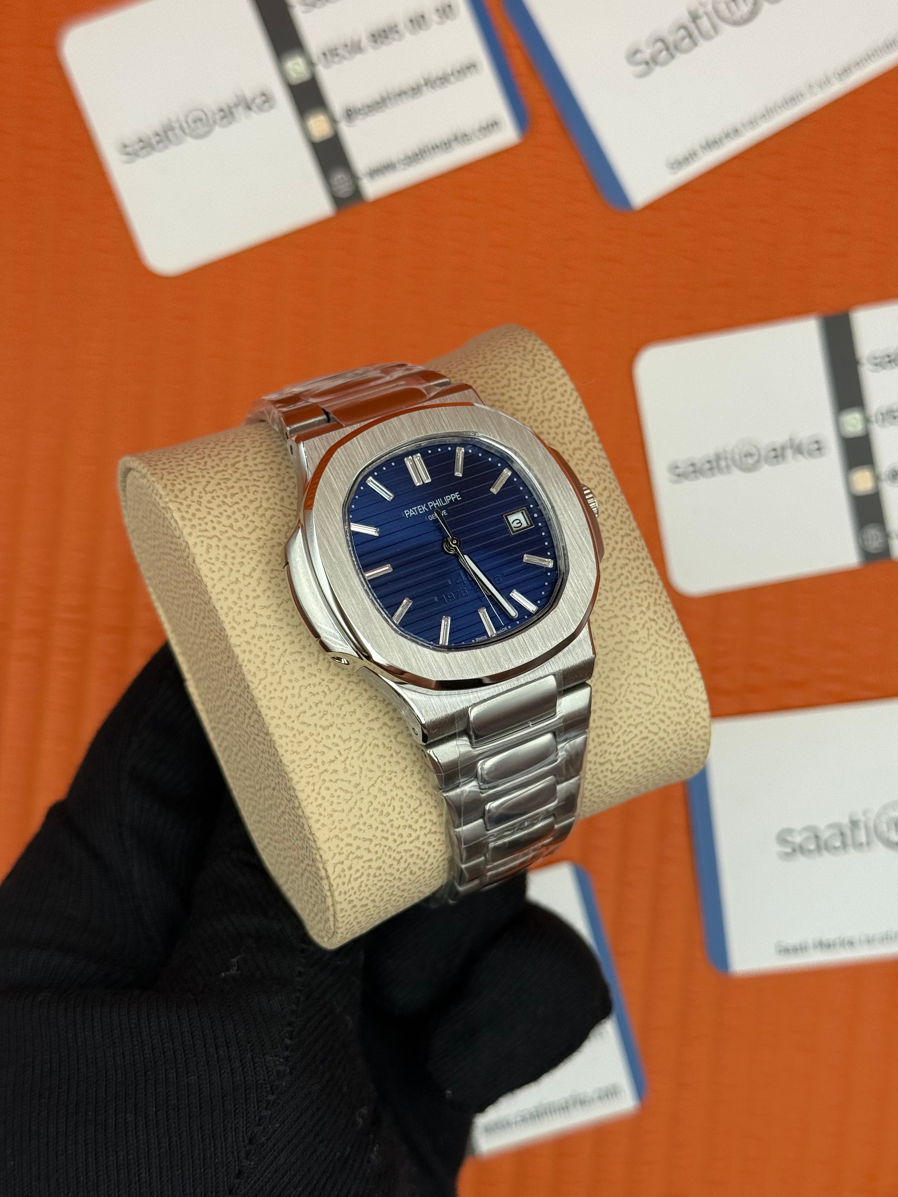 PATEK PHILIPPE nautilus blue dial silver kasa kordon