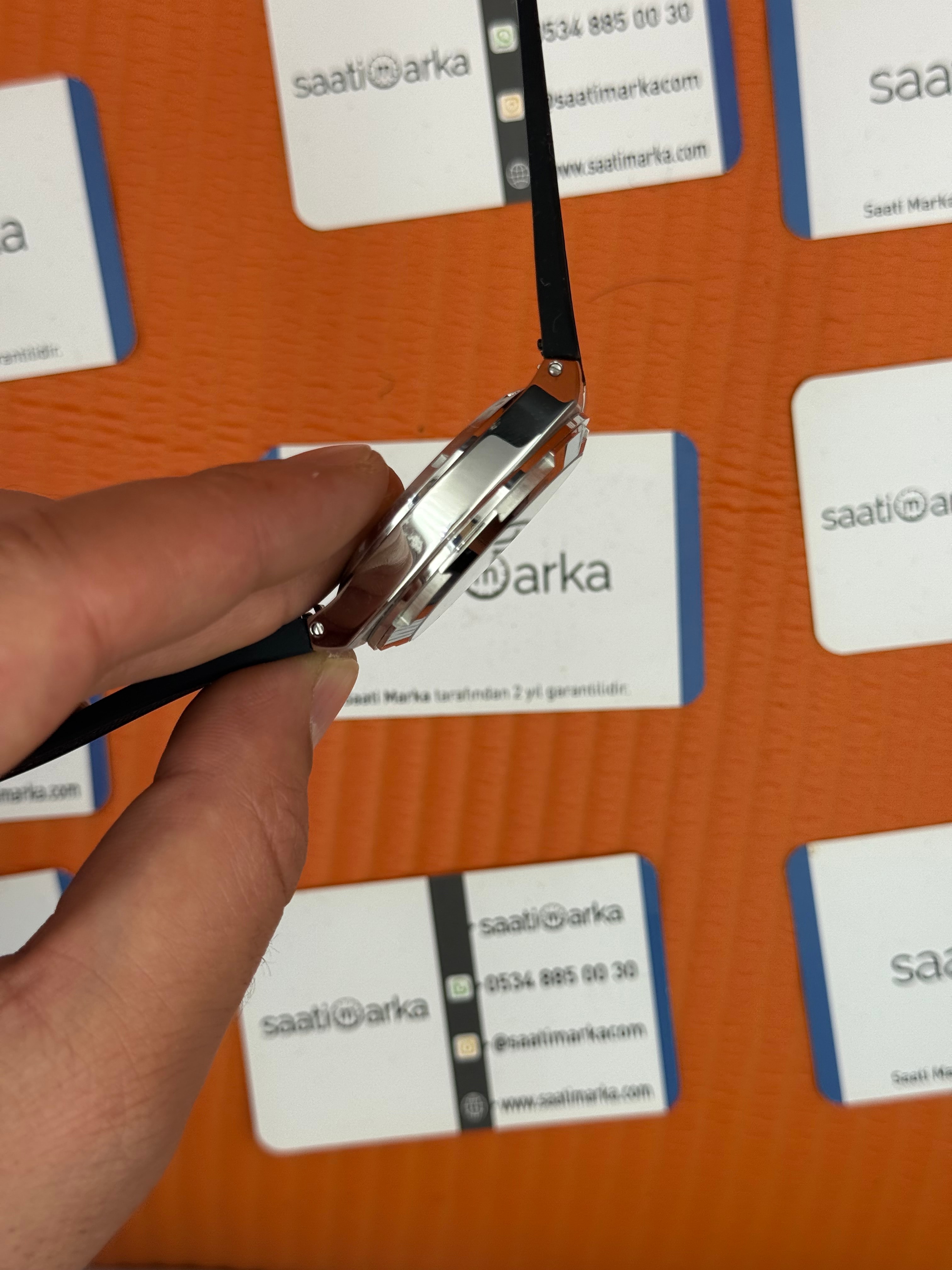 VACHERON CONSTANTIN overseas chronograph siyah kadran silver kasa siyah kauçuk kordon erkek kol saati