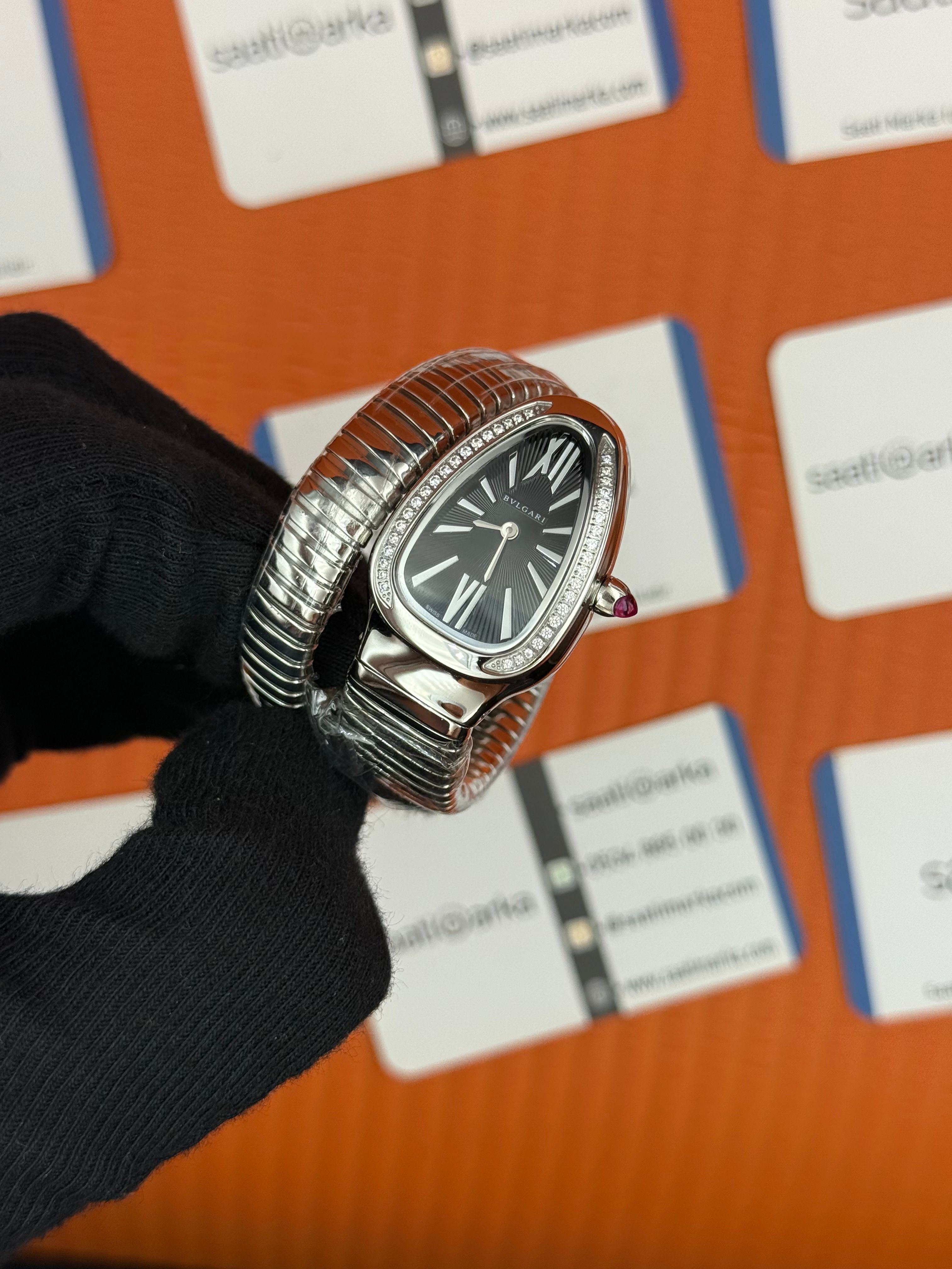 BVLGARİ serpenti tek sarma silver kordon taşlı bezel siyah kadran kadın kol saati