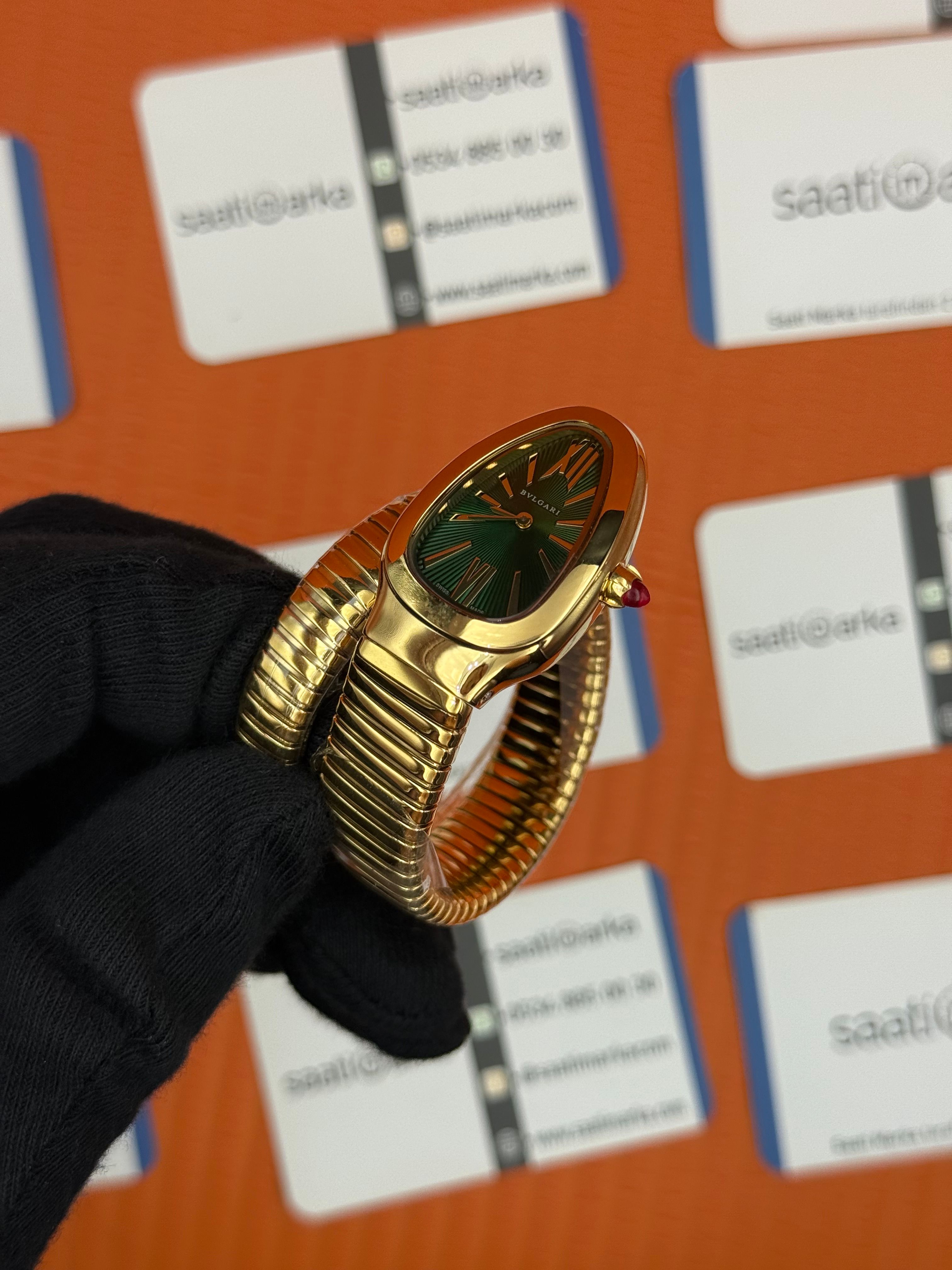 BVLGARİ serpenti tek sarma gold kordon yeşil kadran kadın kol saati