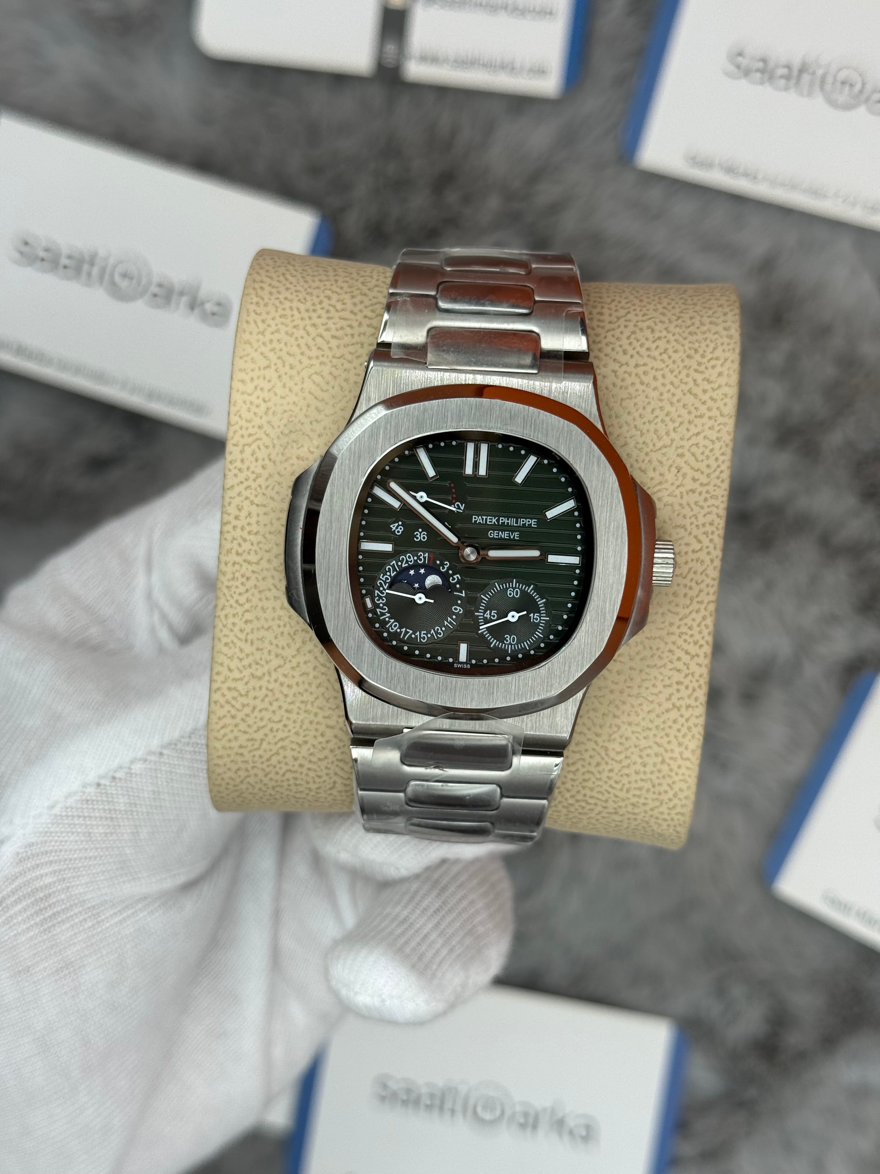 PATEK PHİLİPPE nautilus moontphase 5712 yeşil kadran silver kasa kordon 40mm erkek kol saati