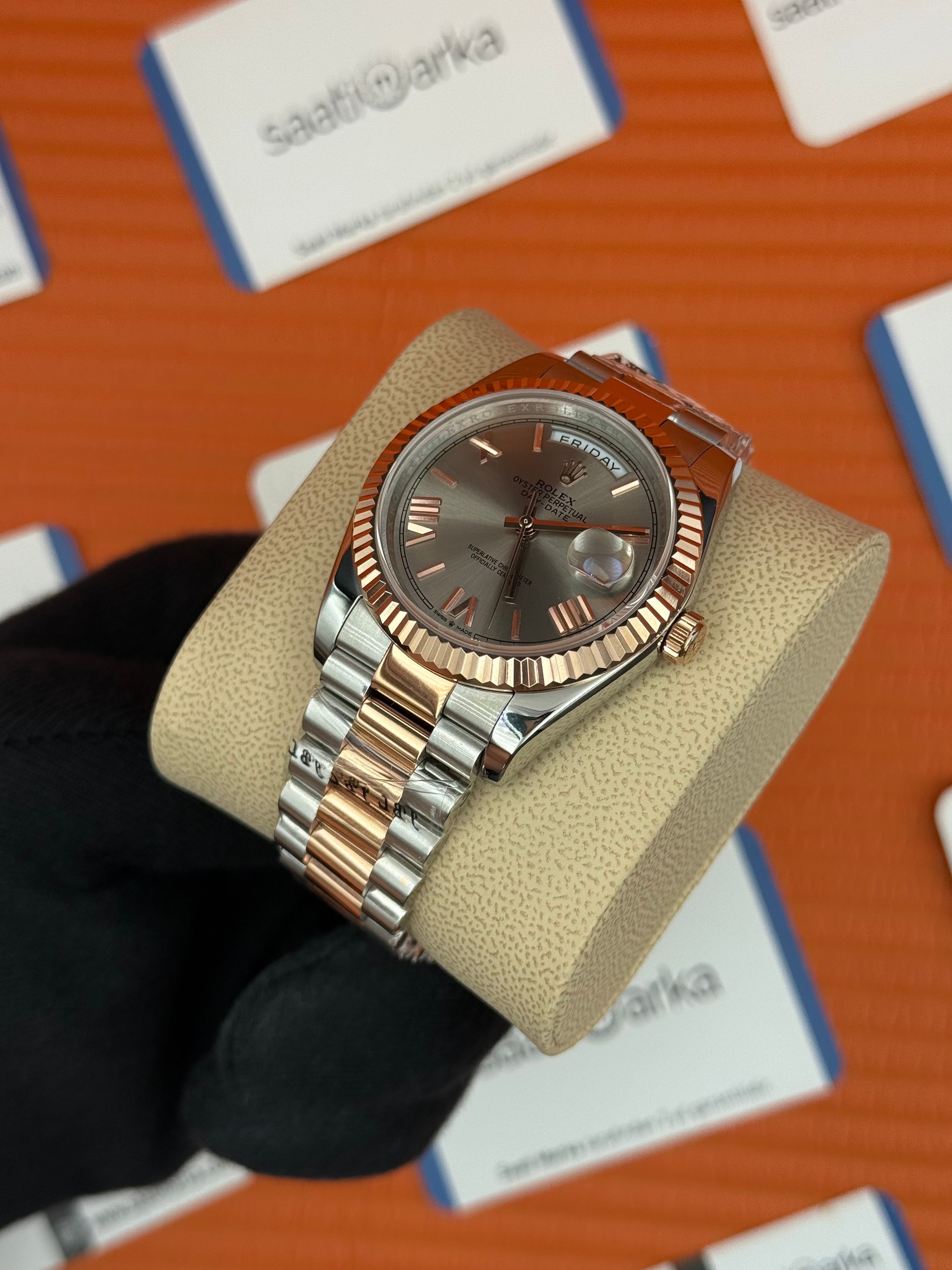 ROLEX Day Date roma rakamlı gri kadran rose silver president kordon