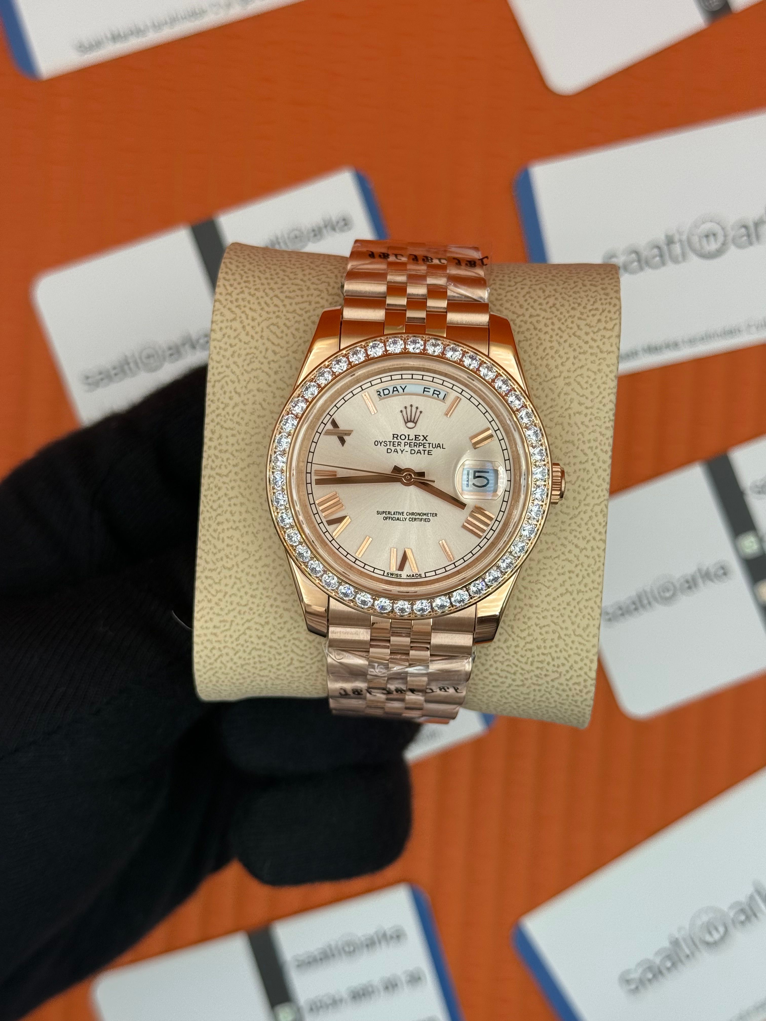 ROLEX Day Date taşlı bezel roma rakamlı rose kadran rose kasa-kordon jubilee