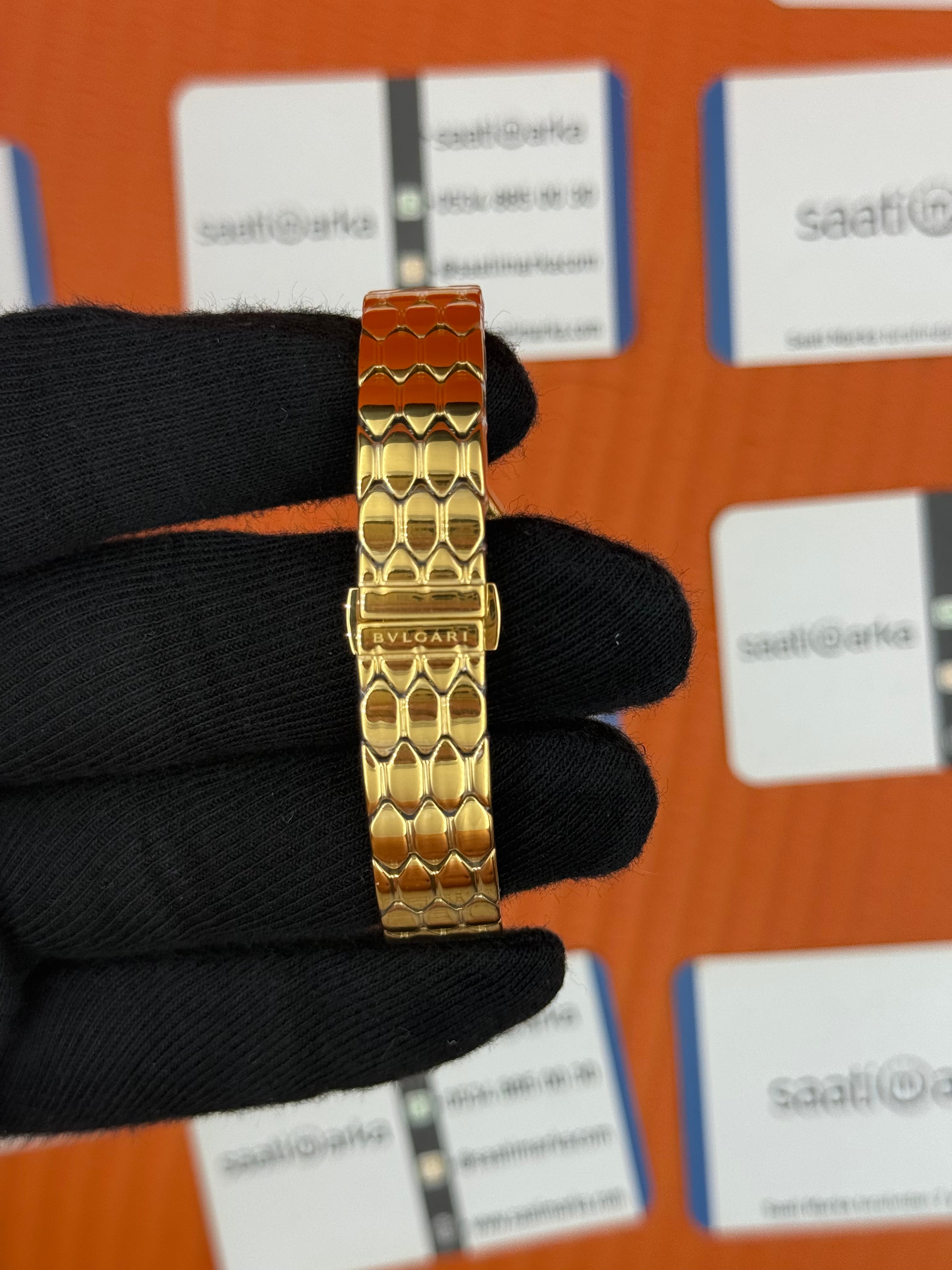 BVLGARİ serpenti seduttori beyaz kadran gold kasa kordon kadın kol saati