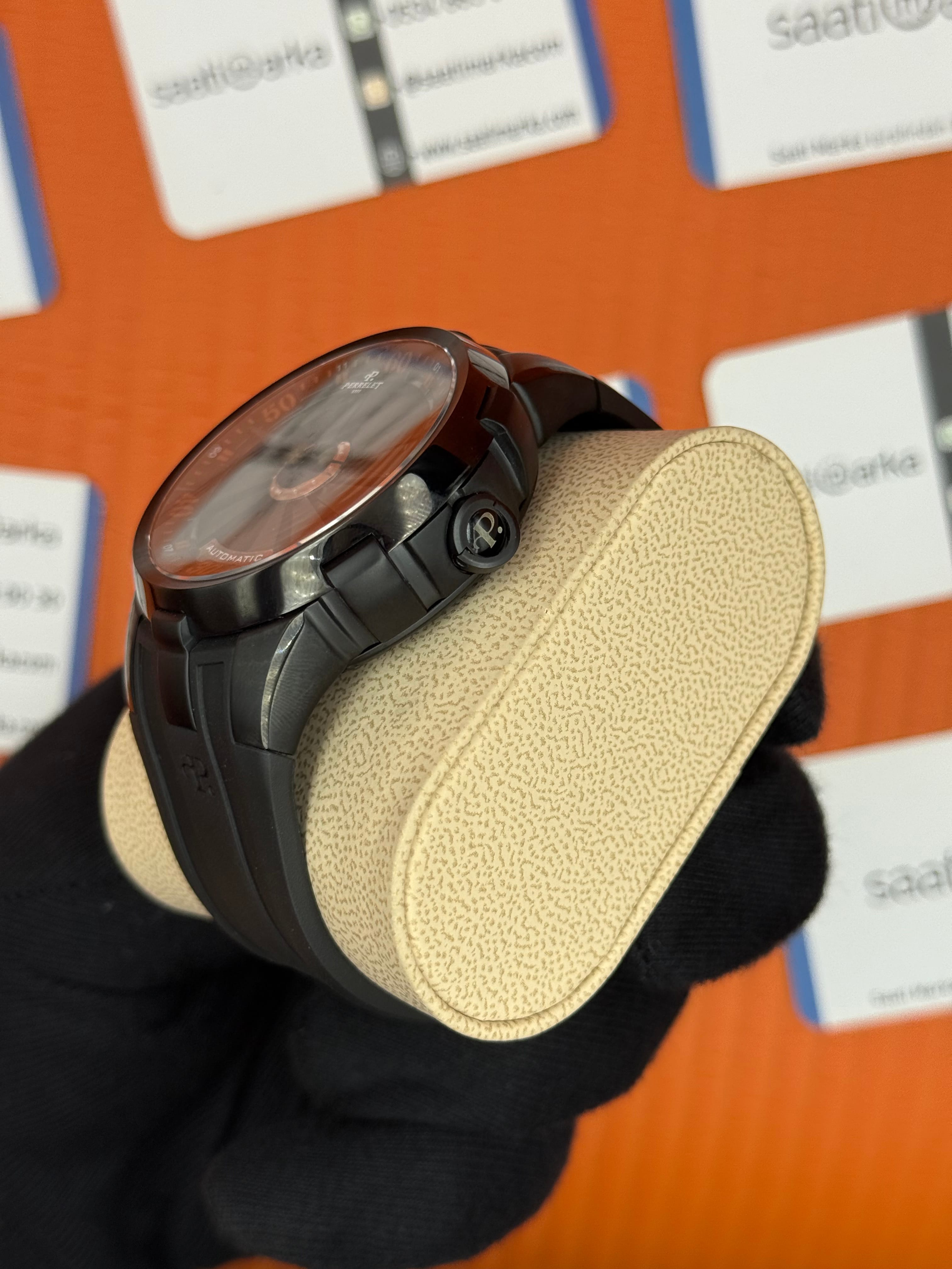 PERRELET turbine black dial siyah kasa siyah kauçuk kordon erkek kol saati