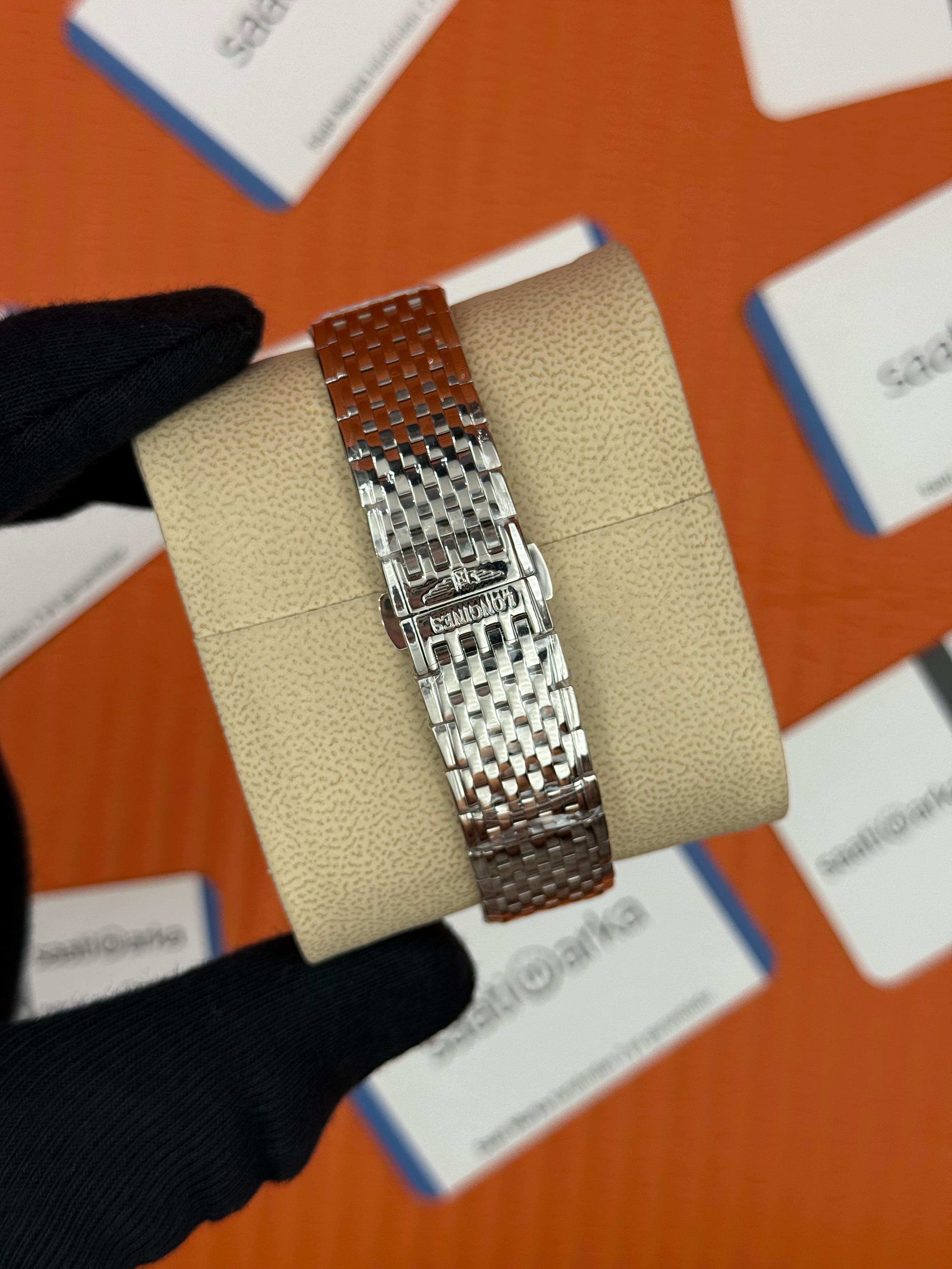 LONGINES taşlı bezel baget taşlı beyaz kadran silver kasa kordon