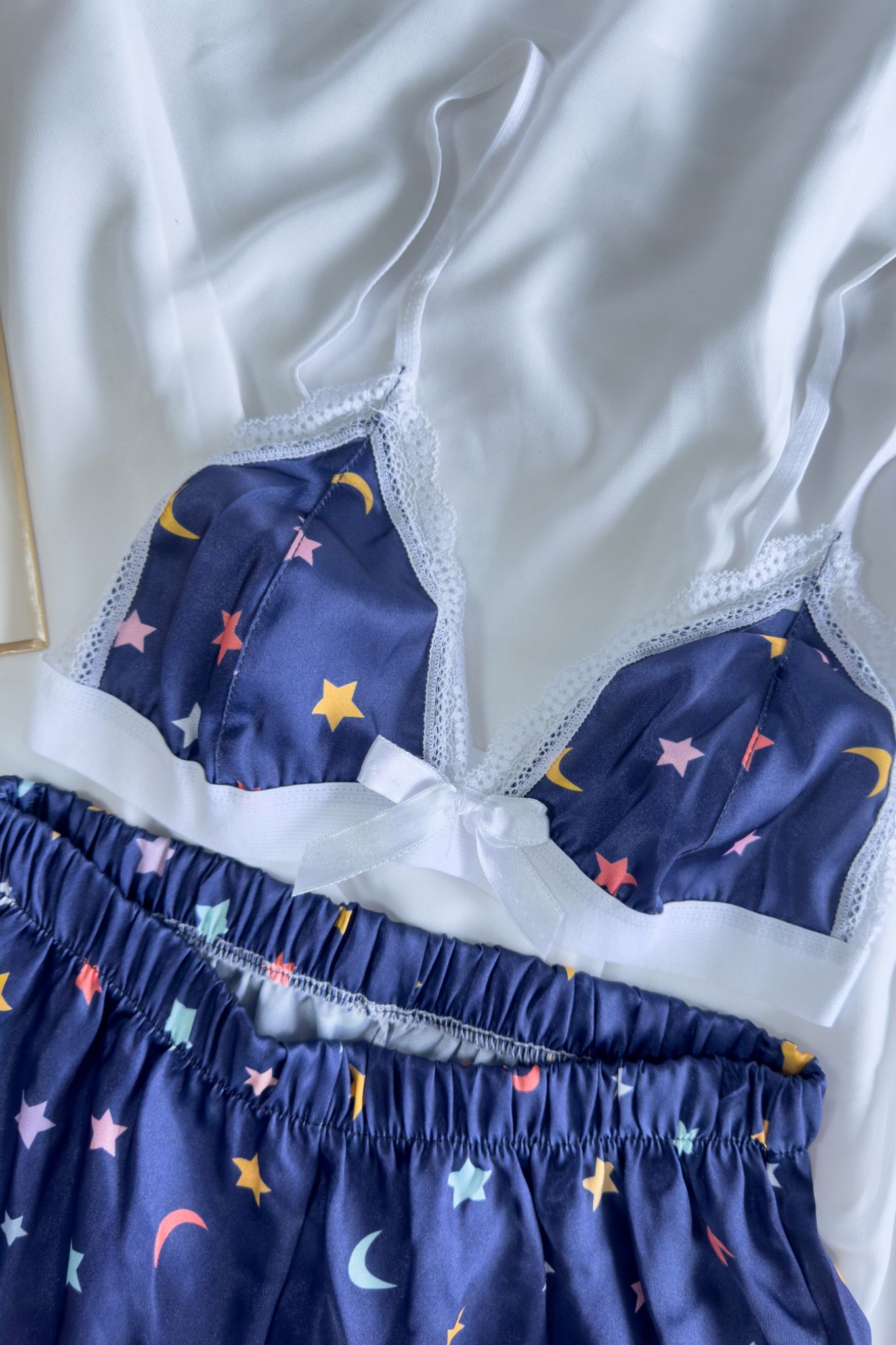 Saten Gece Mavisi Desenli Pijama Takımı