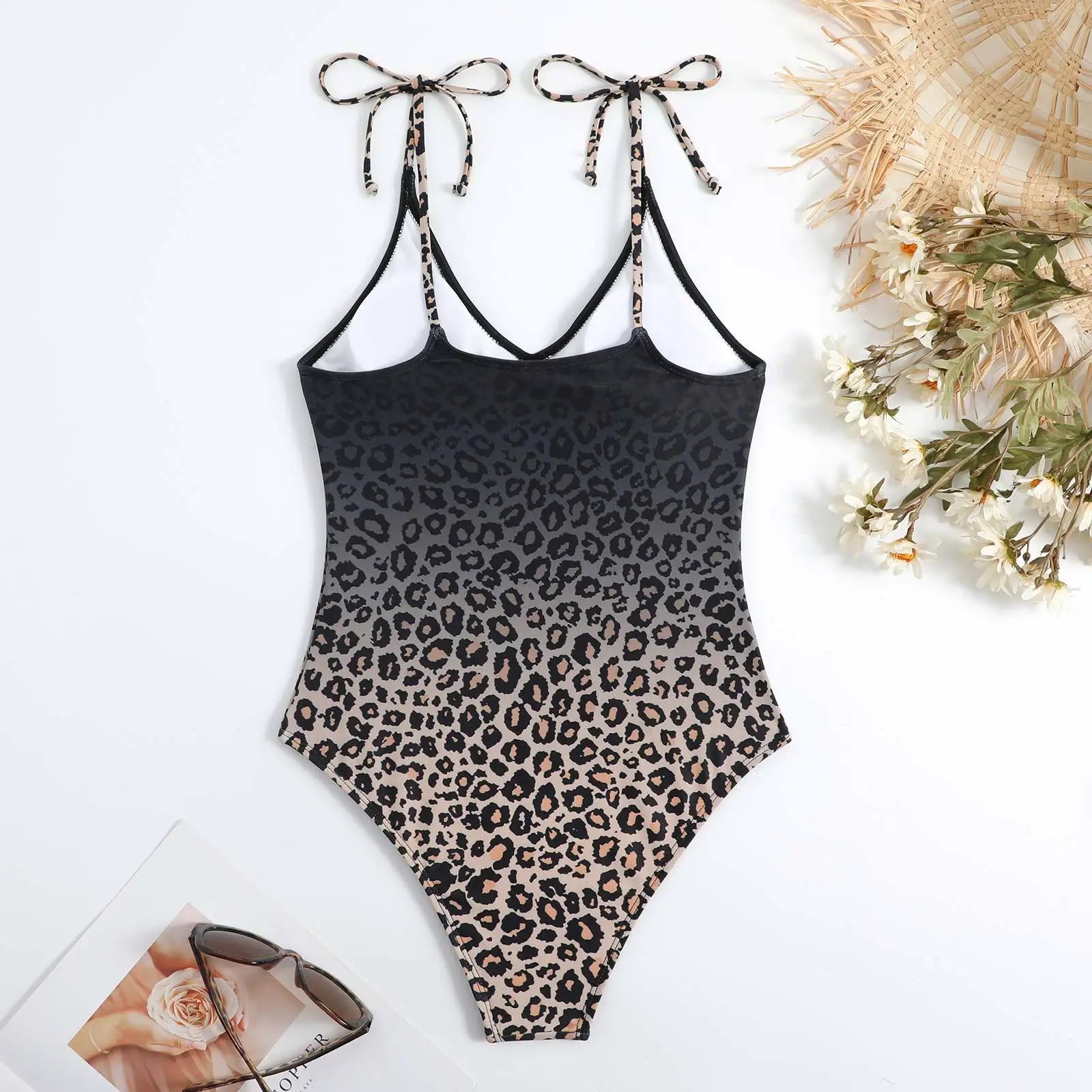 Leopar Geçişli Mayo ve Pareo Takımı