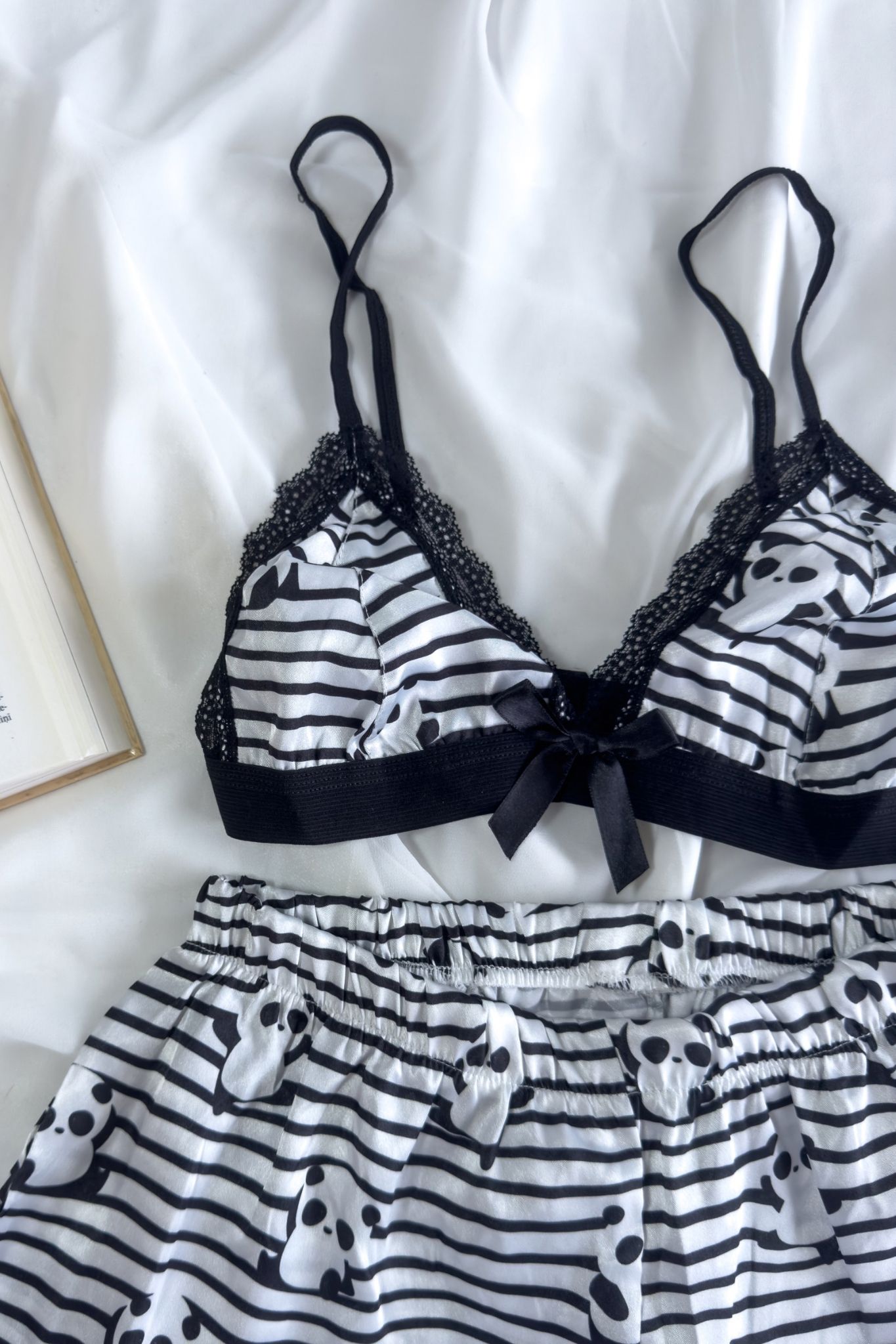 Saten Çizgili Panda Desenli Pijama Takımı