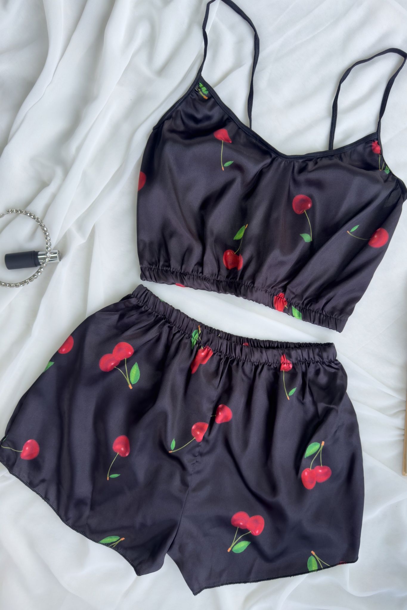 Kiraz Desenli Saten Pijama