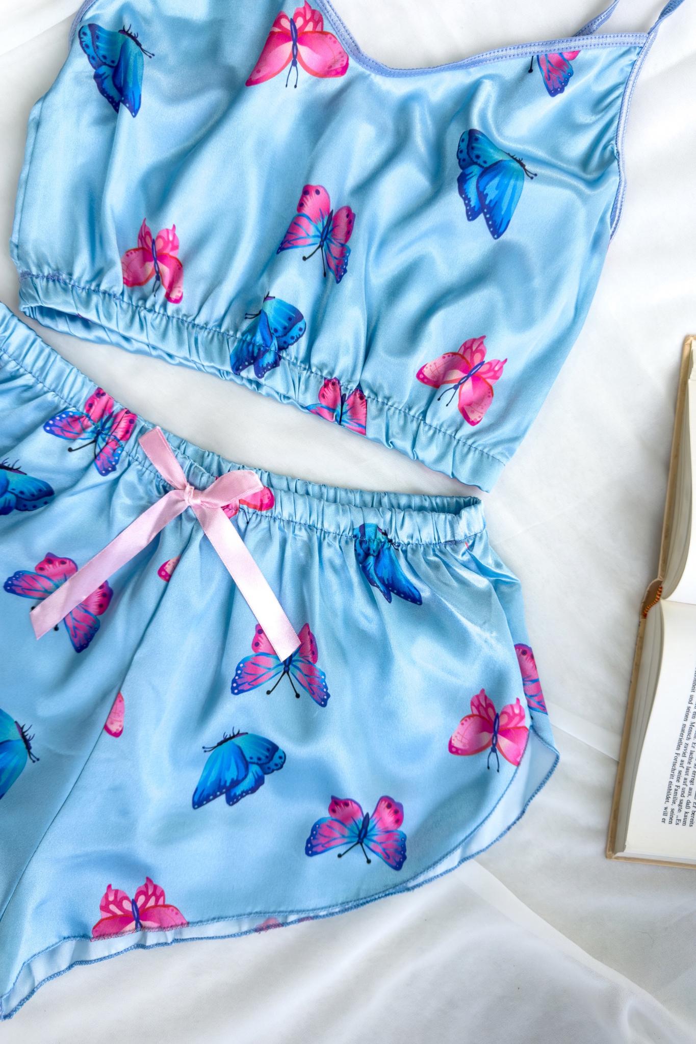 Kelebek Desenli Mavi Pijama Takımı