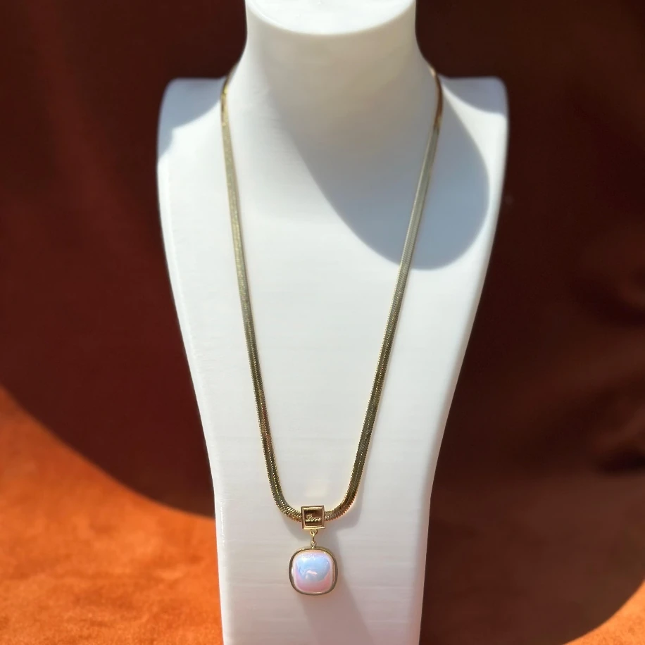 Taşlı Çelik Kolye