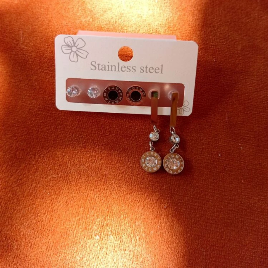 Çelik Çoklu küpe seti