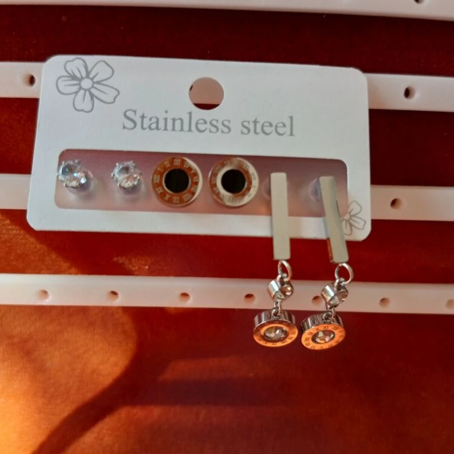 Çelik Çoklu küpe seti