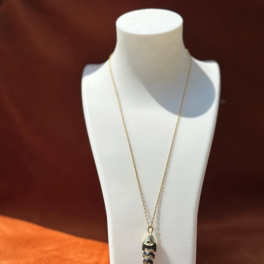 Siyah Balık Çelik kolye