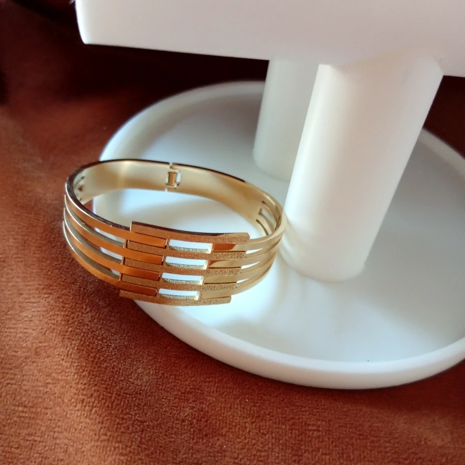 Gold Çelik kelepçe