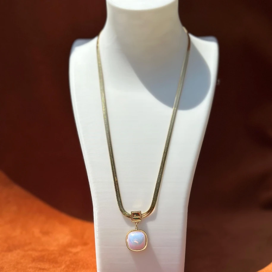 Taşlı Çelik Kolye