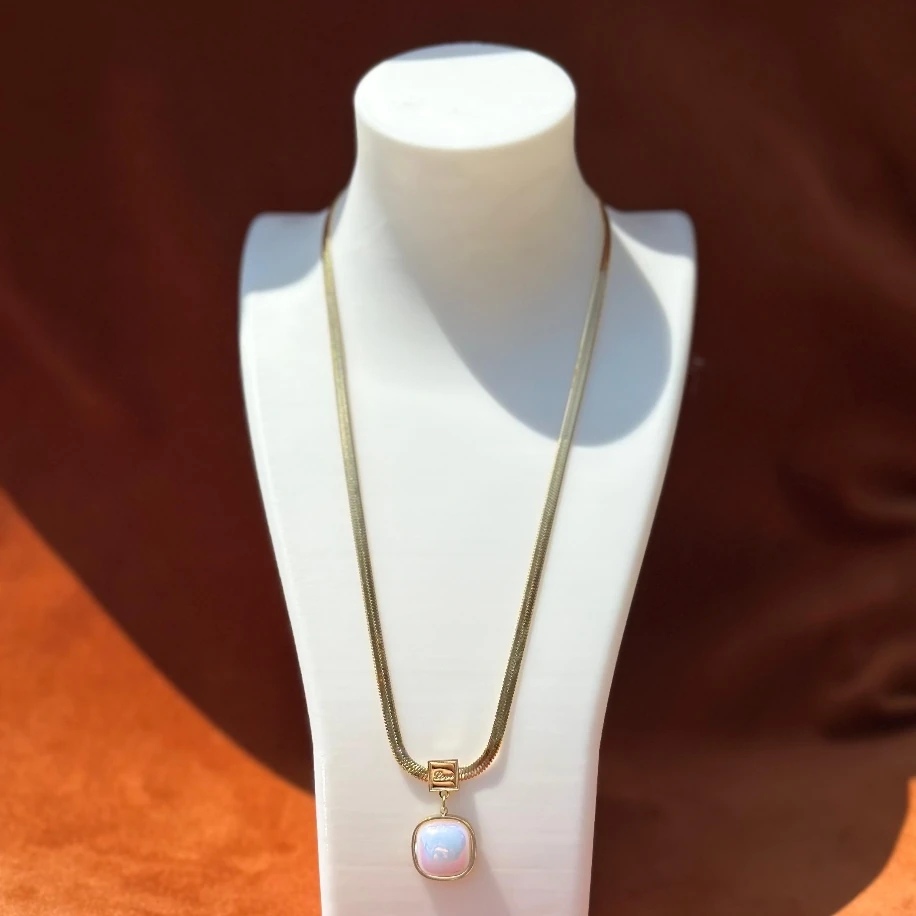 Taşlı Çelik Kolye