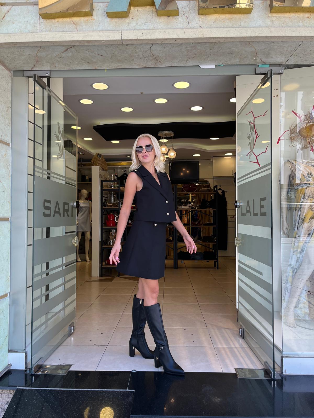 KLASİK DÜĞMELİ YELEK