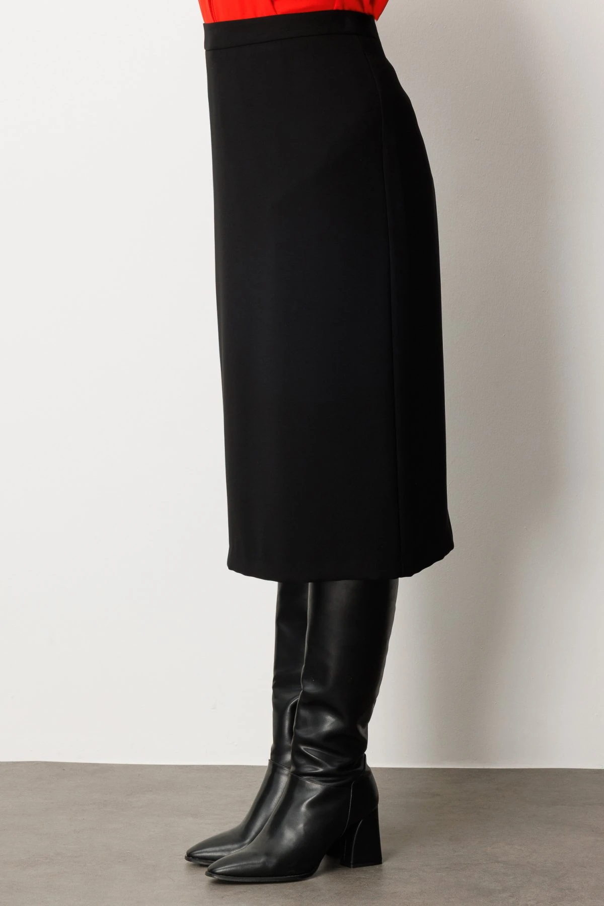 Ekol Yırtmaçlı Krep Etek