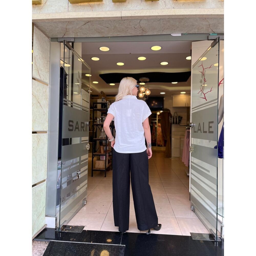 ARKASI NAKIŞLI TİŞÖRT