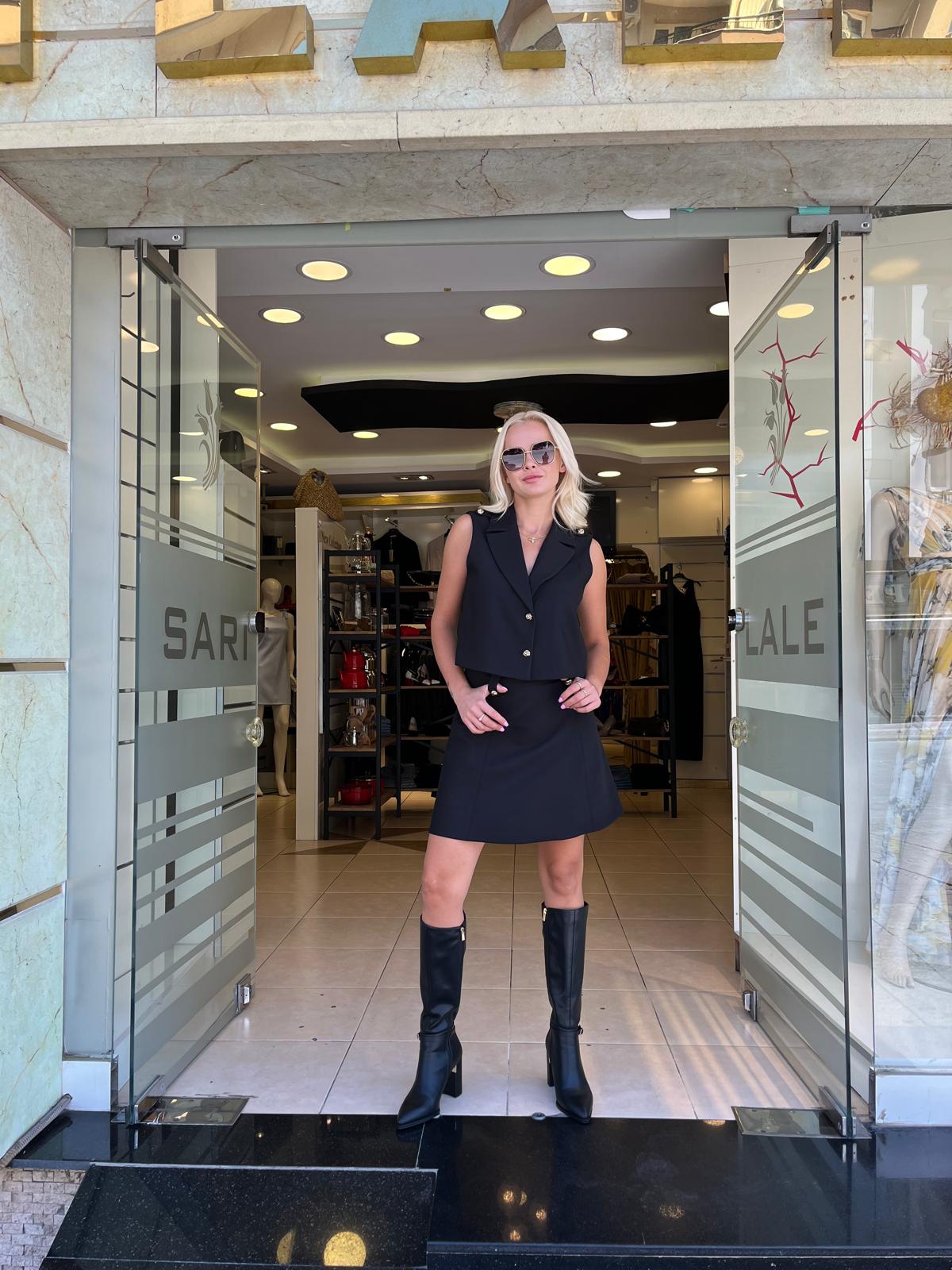 KLASİK DÜĞMELİ YELEK