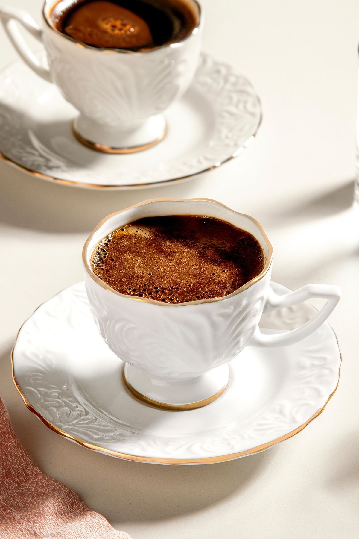 NAZENİN BEYAZ ALTIN YALDIZLI KAHVE FINCAN TAKIMI